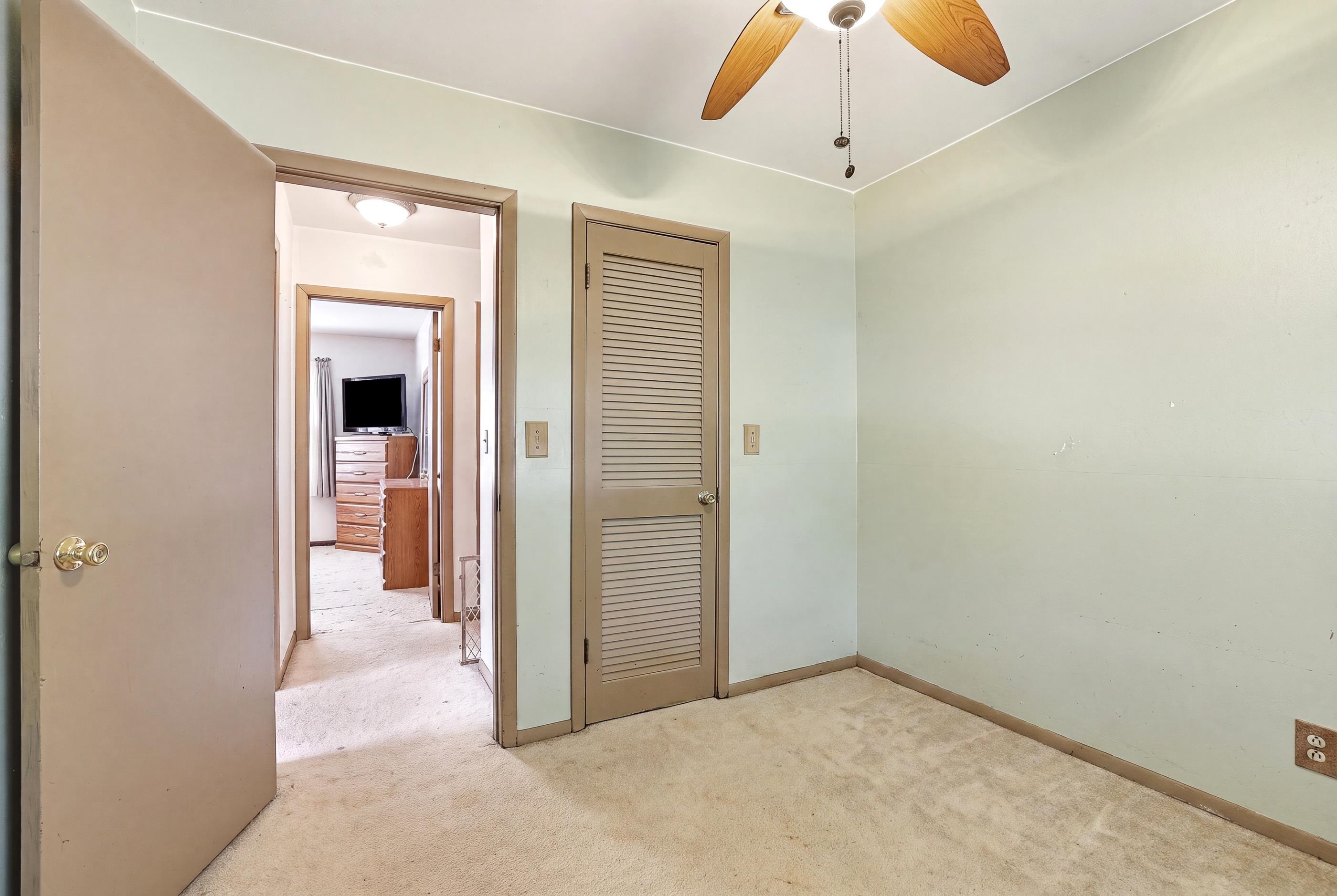 1910 S 42ND STREET, Wisconsin Rapids, Wisconsin 54494, 3 Bedrooms Bedrooms, ,1 BathroomBathrooms,Residential,For Sale,1910 S 42ND STREET,22603437