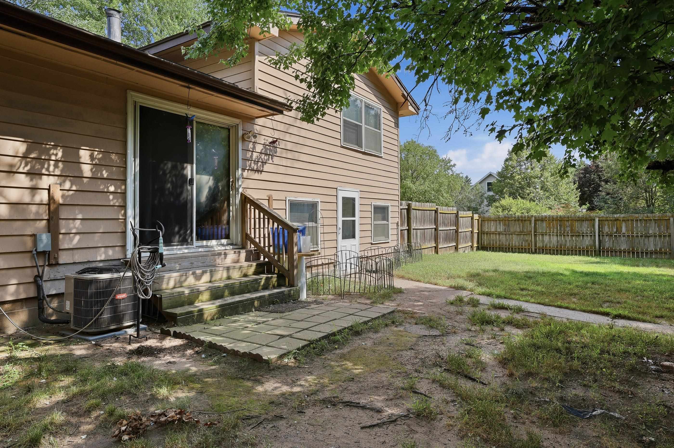 1910 S 42ND STREET, Wisconsin Rapids, Wisconsin 54494, 3 Bedrooms Bedrooms, ,1 BathroomBathrooms,Residential,For Sale,1910 S 42ND STREET,22603437