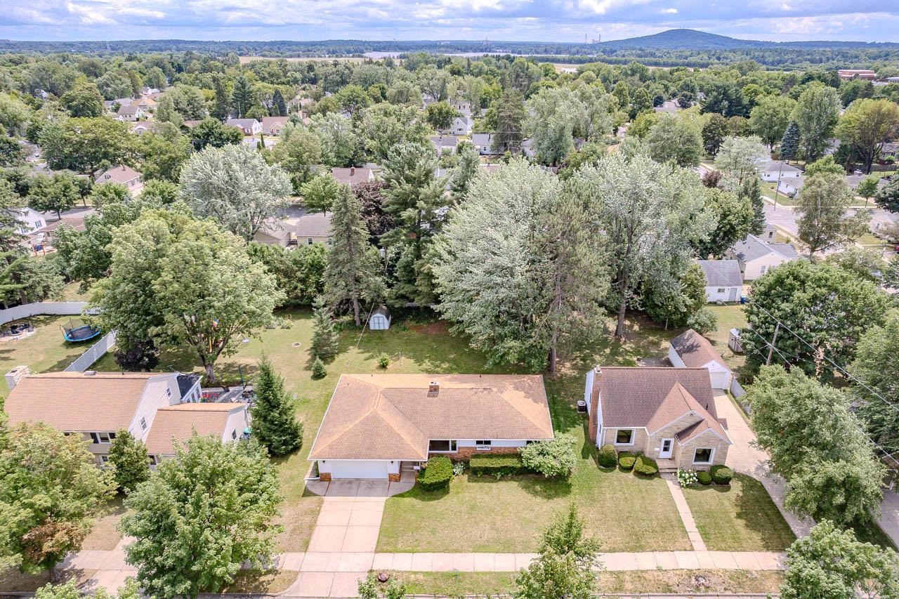 819 BROADWAY AVENUE, Wausau, Wisconsin 54403, 3 Bedrooms Bedrooms, ,2 BathroomsBathrooms,Residential,For Sale,819 BROADWAY AVENUE,22603444