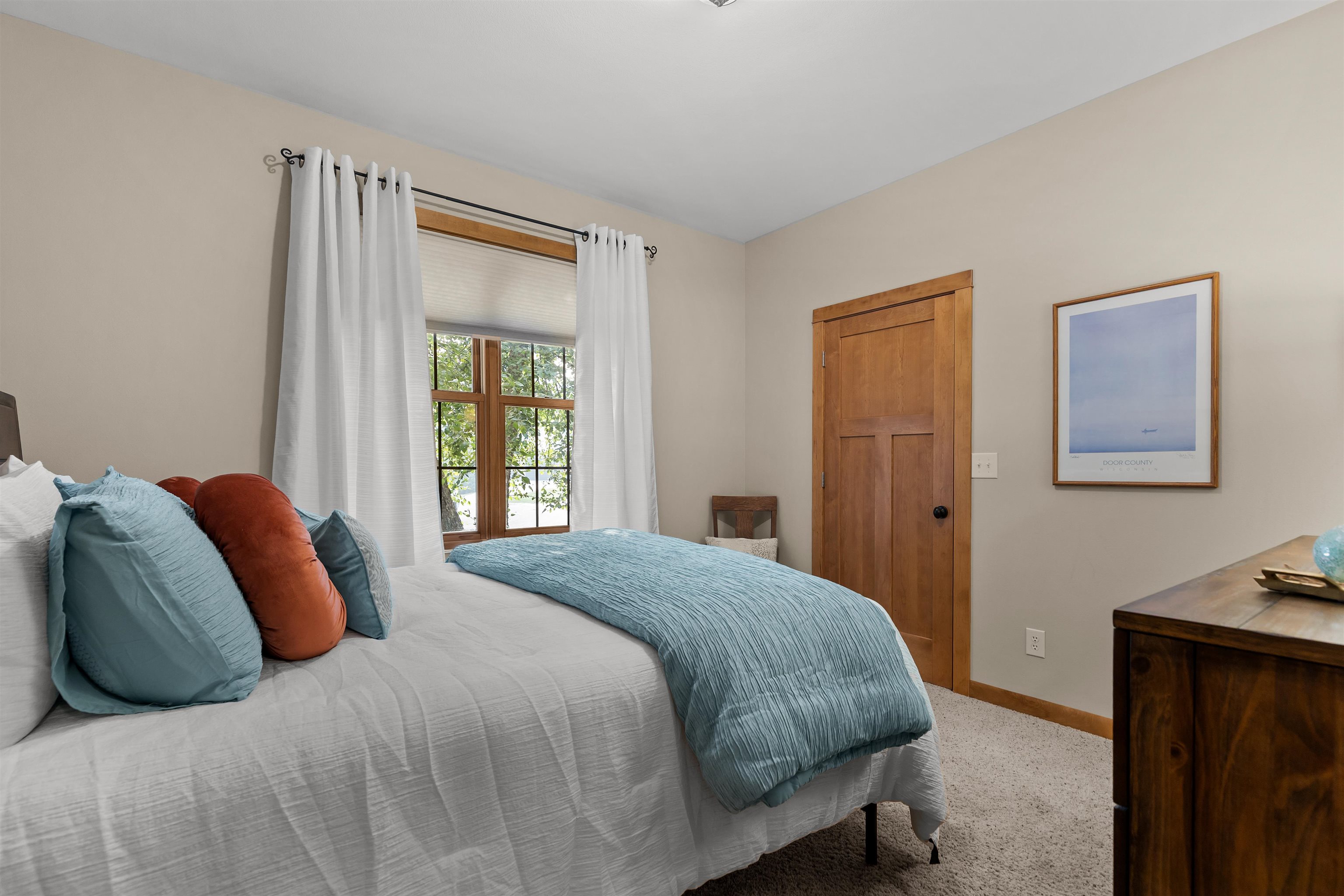 1945 SUNNY BROOK COURT, Plover, Wisconsin 54467, 5 Bedrooms Bedrooms, ,4 BathroomsBathrooms,Residential,For Sale,1945 SUNNY BROOK COURT,22603446
