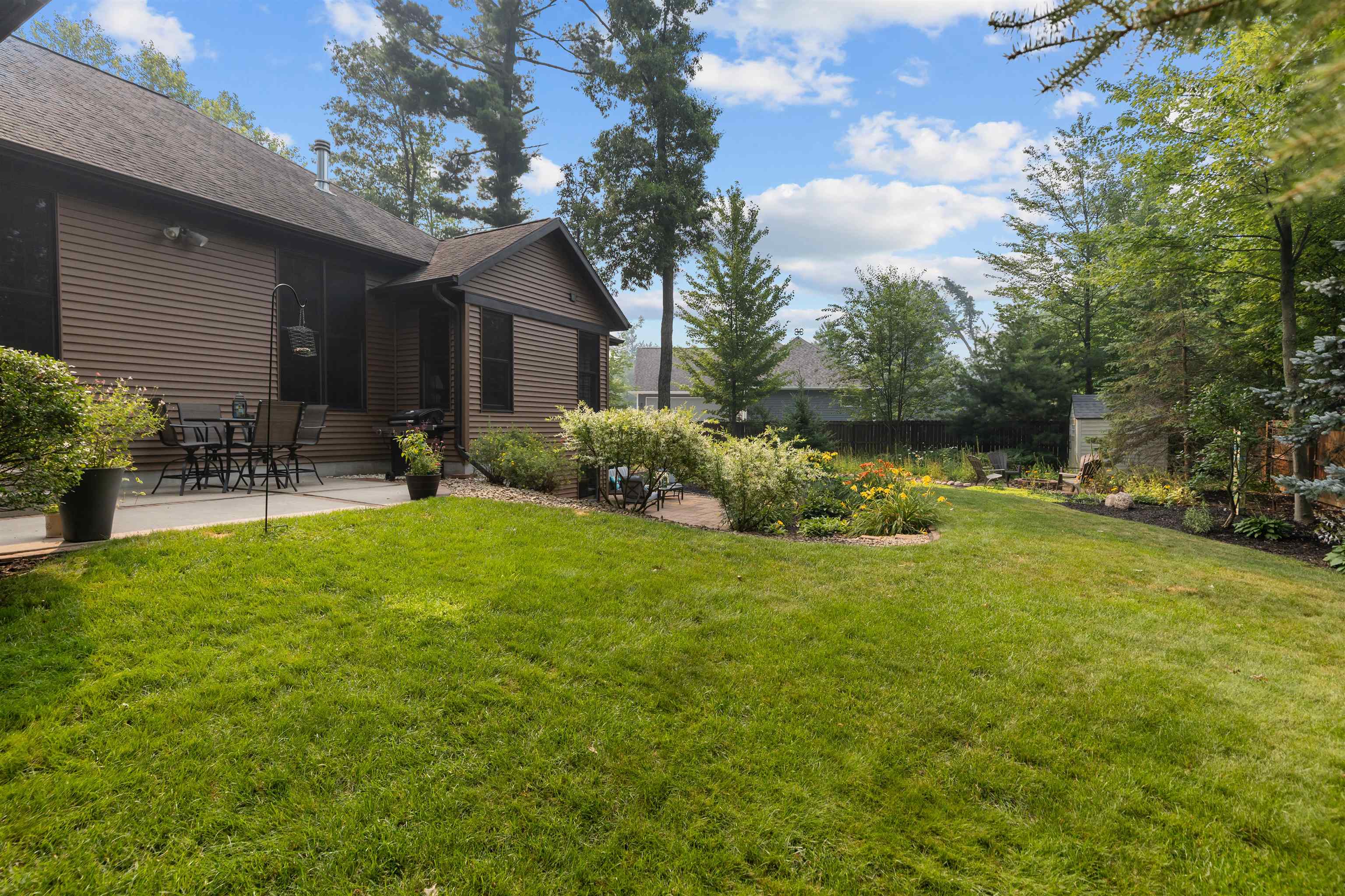 1945 SUNNY BROOK COURT, Plover, Wisconsin 54467, 5 Bedrooms Bedrooms, ,4 BathroomsBathrooms,Residential,For Sale,1945 SUNNY BROOK COURT,22603446