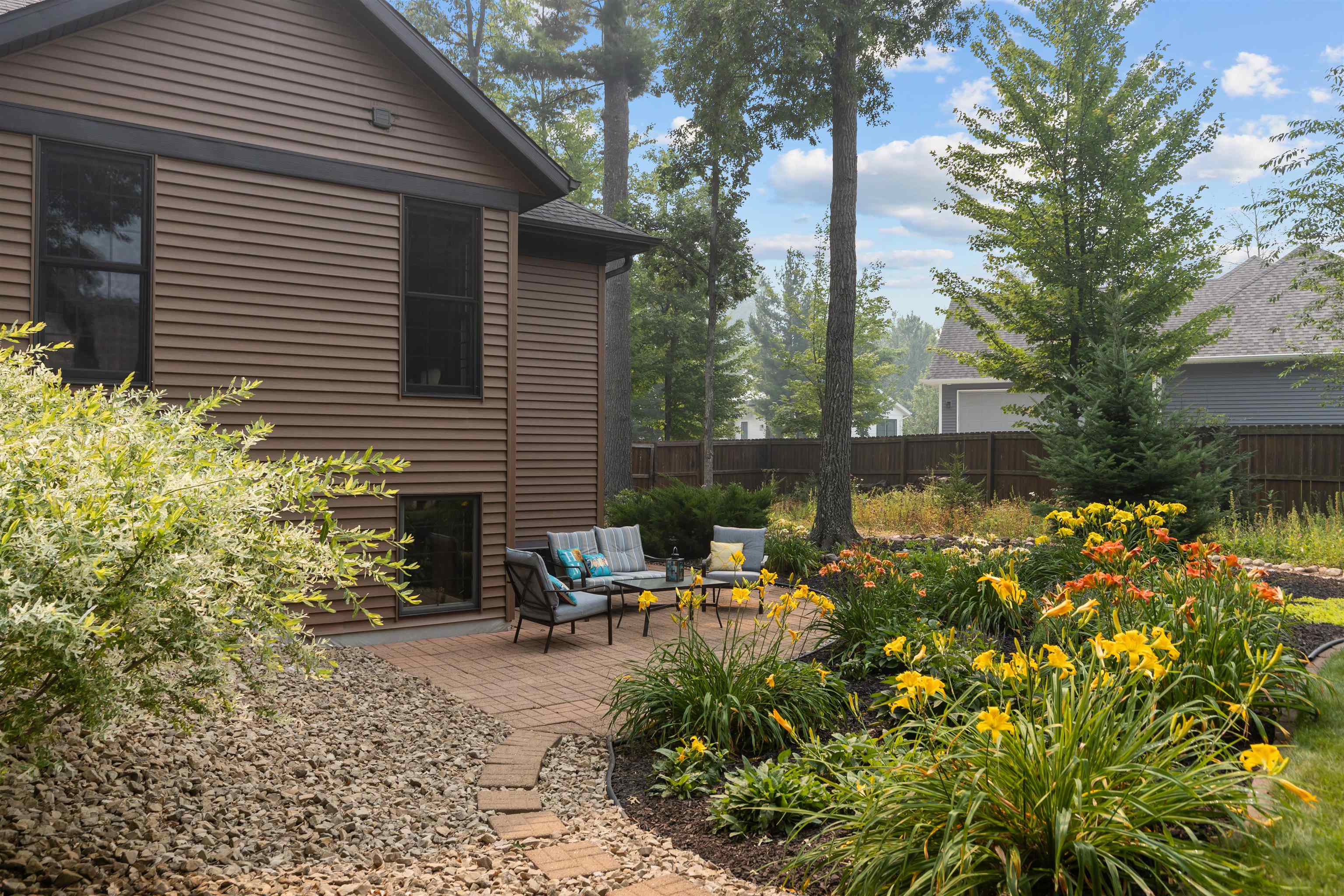 1945 SUNNY BROOK COURT, Plover, Wisconsin 54467, 5 Bedrooms Bedrooms, ,4 BathroomsBathrooms,Residential,For Sale,1945 SUNNY BROOK COURT,22603446