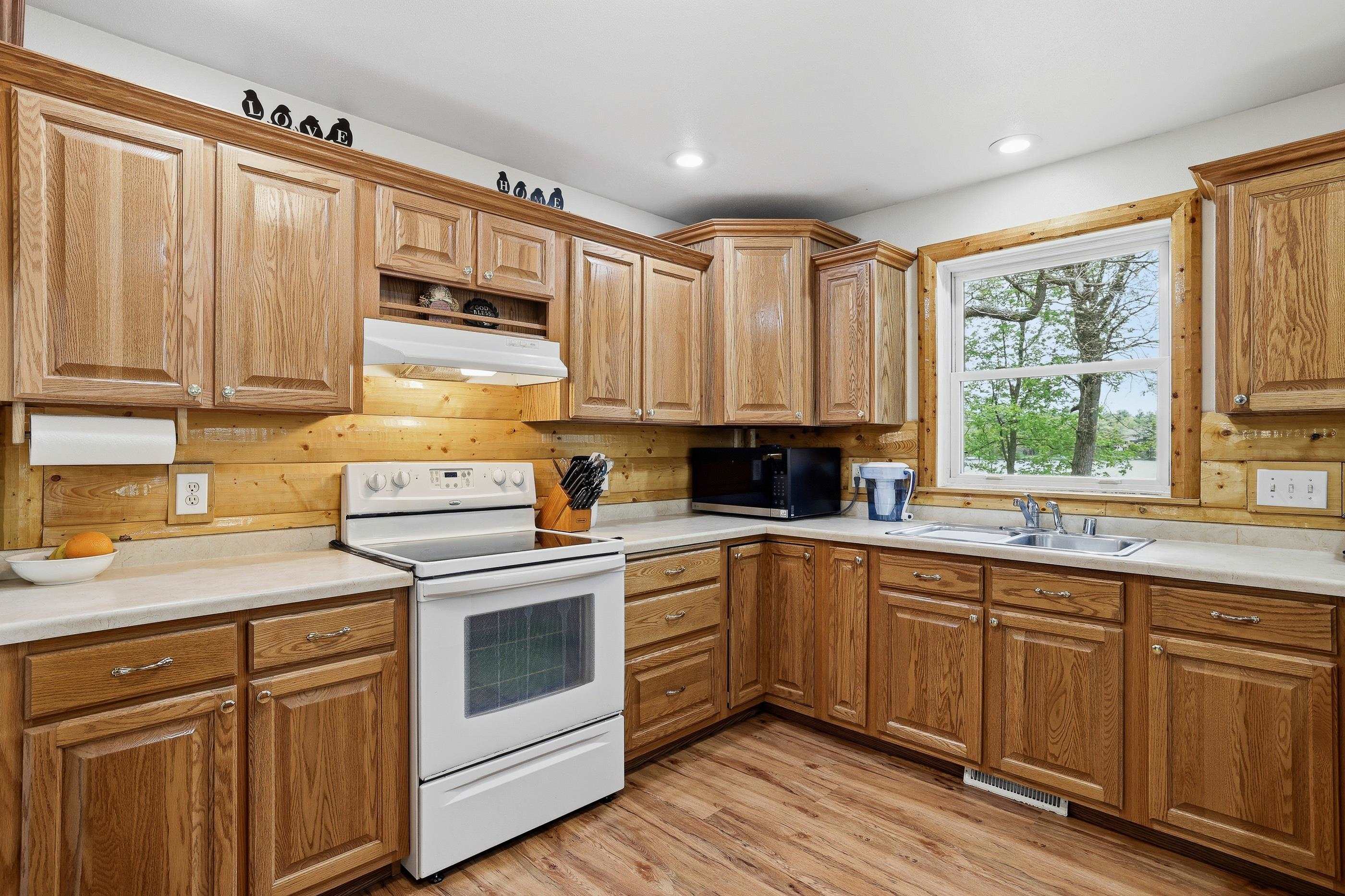 3317 DELLA STREET, Stevens Point, Wisconsin 54481, 3 Bedrooms Bedrooms, ,2 BathroomsBathrooms,Residential,For Sale,3317 DELLA STREET,22603450