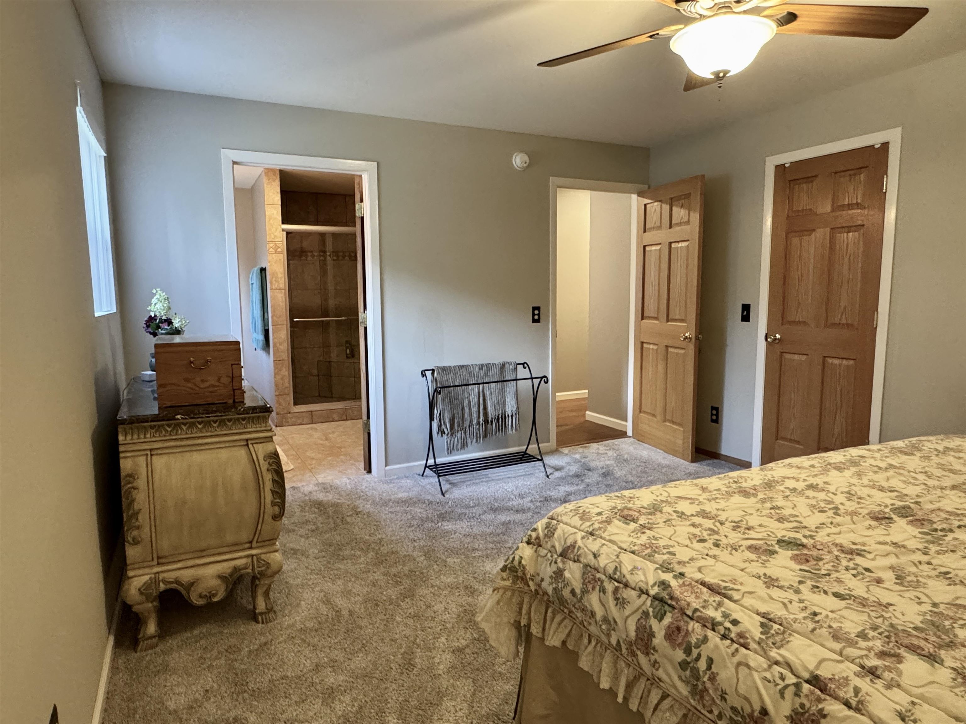 1862 MIKE LANE, Kronenwetter, Wisconsin 54455, 5 Bedrooms Bedrooms, ,3 BathroomsBathrooms,Residential,For Sale,1862 MIKE LANE,22603452