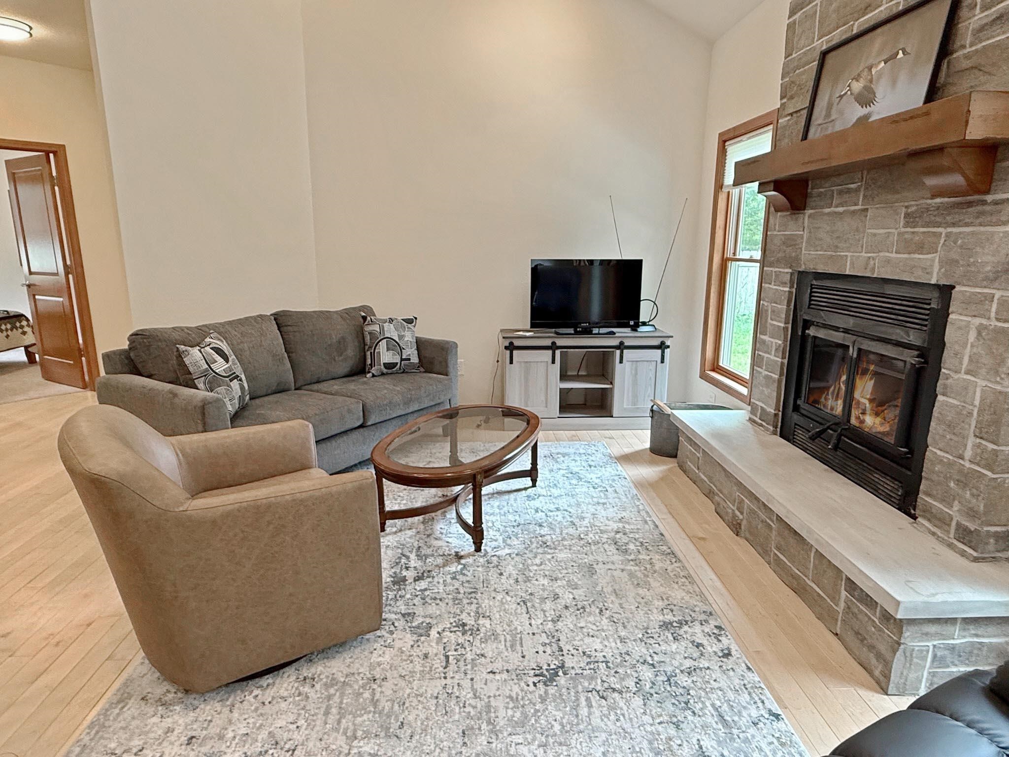 406 W SHERBURN STREET, Eagle River, Wisconsin 54521, 3 Bedrooms Bedrooms, ,2 BathroomsBathrooms,Residential,For Sale,406 W SHERBURN STREET,22603457