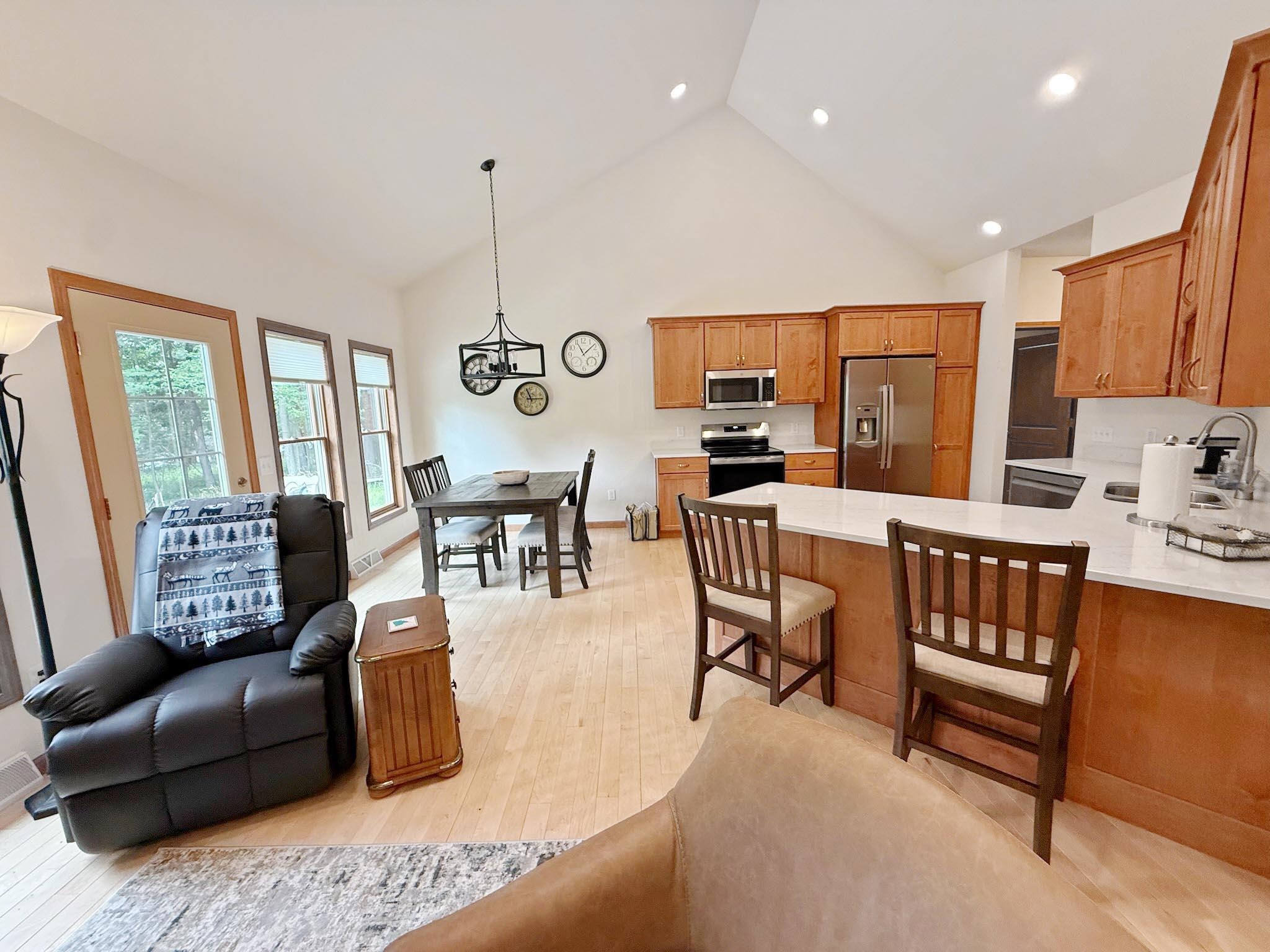 406 W SHERBURN STREET, Eagle River, Wisconsin 54521, 3 Bedrooms Bedrooms, ,2 BathroomsBathrooms,Residential,For Sale,406 W SHERBURN STREET,22603457