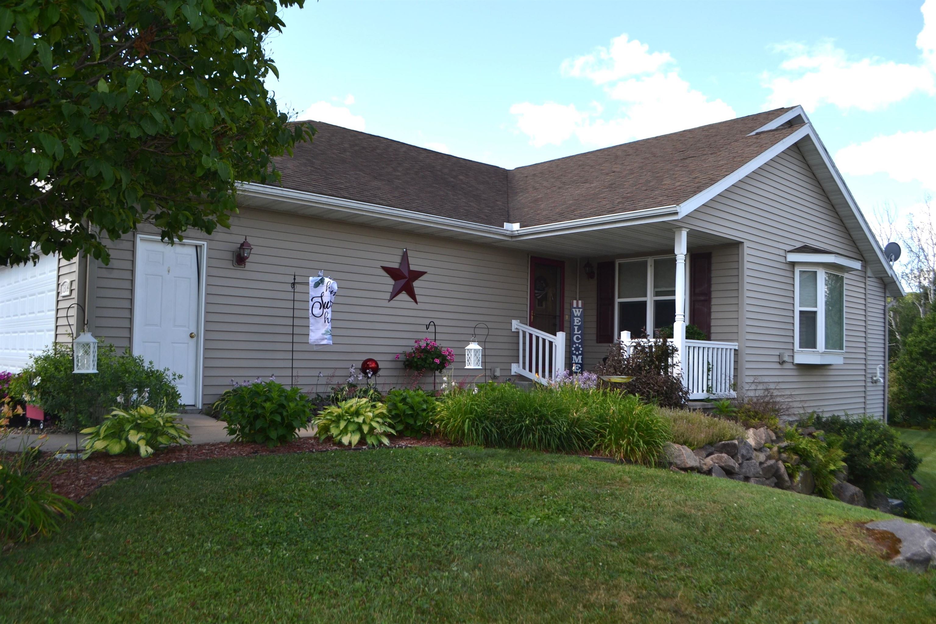 1314 SILVER SPRING STREET, Wausau, Wisconsin 54401, 3 Bedrooms Bedrooms, ,2 BathroomsBathrooms,Residential,For Sale,1314 SILVER SPRING STREET,22603460