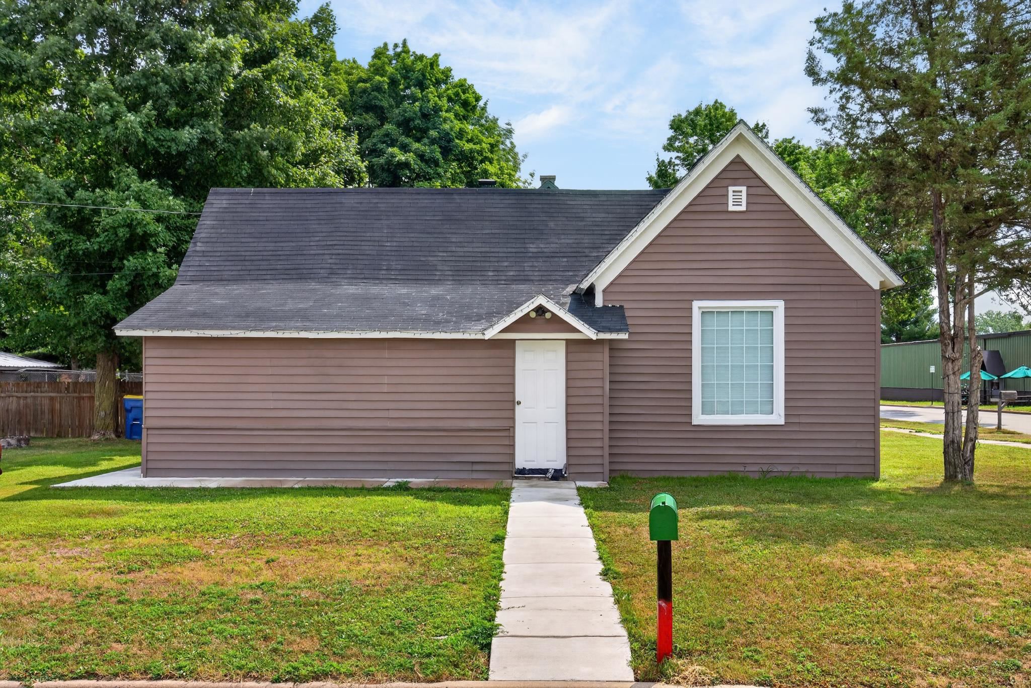 111 S OREGON STREET, Merrill, Wisconsin 54452, 2 Bedrooms Bedrooms, ,1 BathroomBathrooms,Residential,For Sale,111 S OREGON STREET,22603469