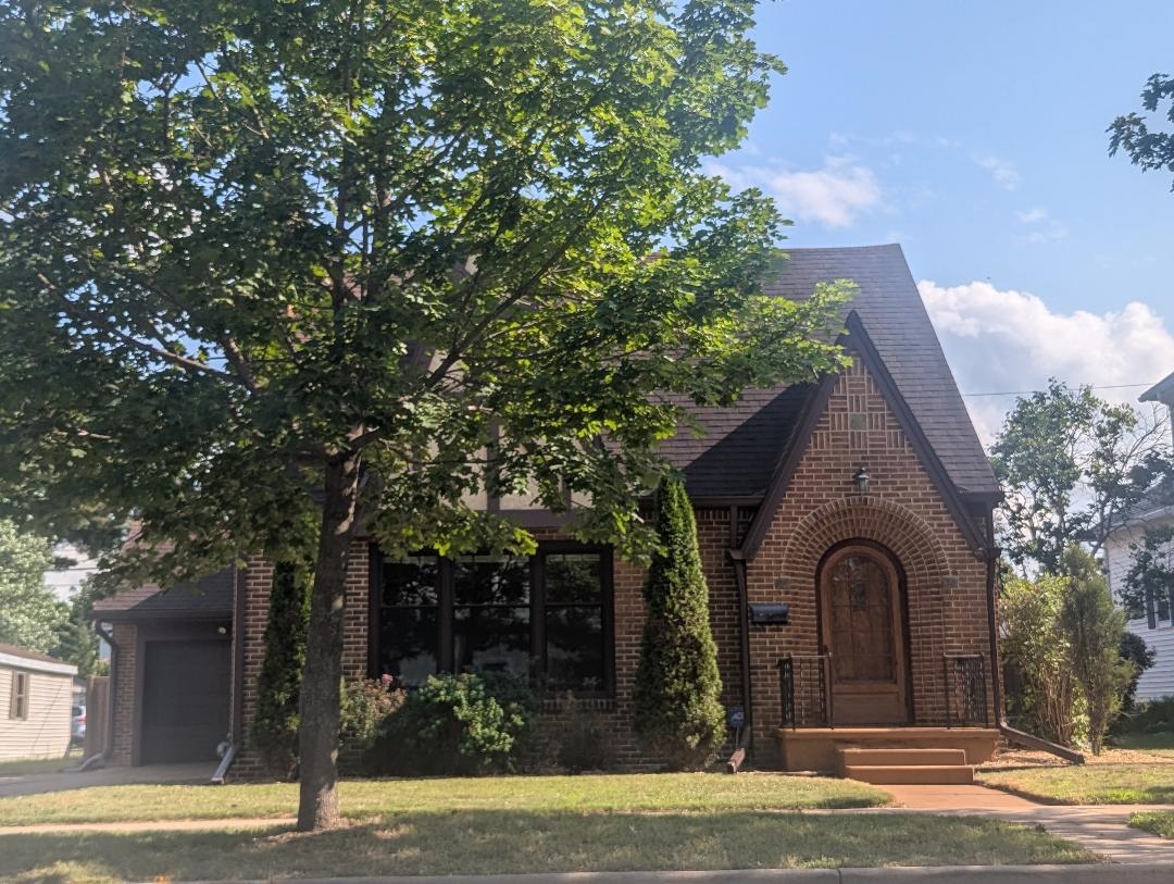 805 STEUBEN STREET, Wausau, Wisconsin 54403, 4 Bedrooms Bedrooms, ,2 BathroomsBathrooms,Residential,For Sale,805 STEUBEN STREET,22603470