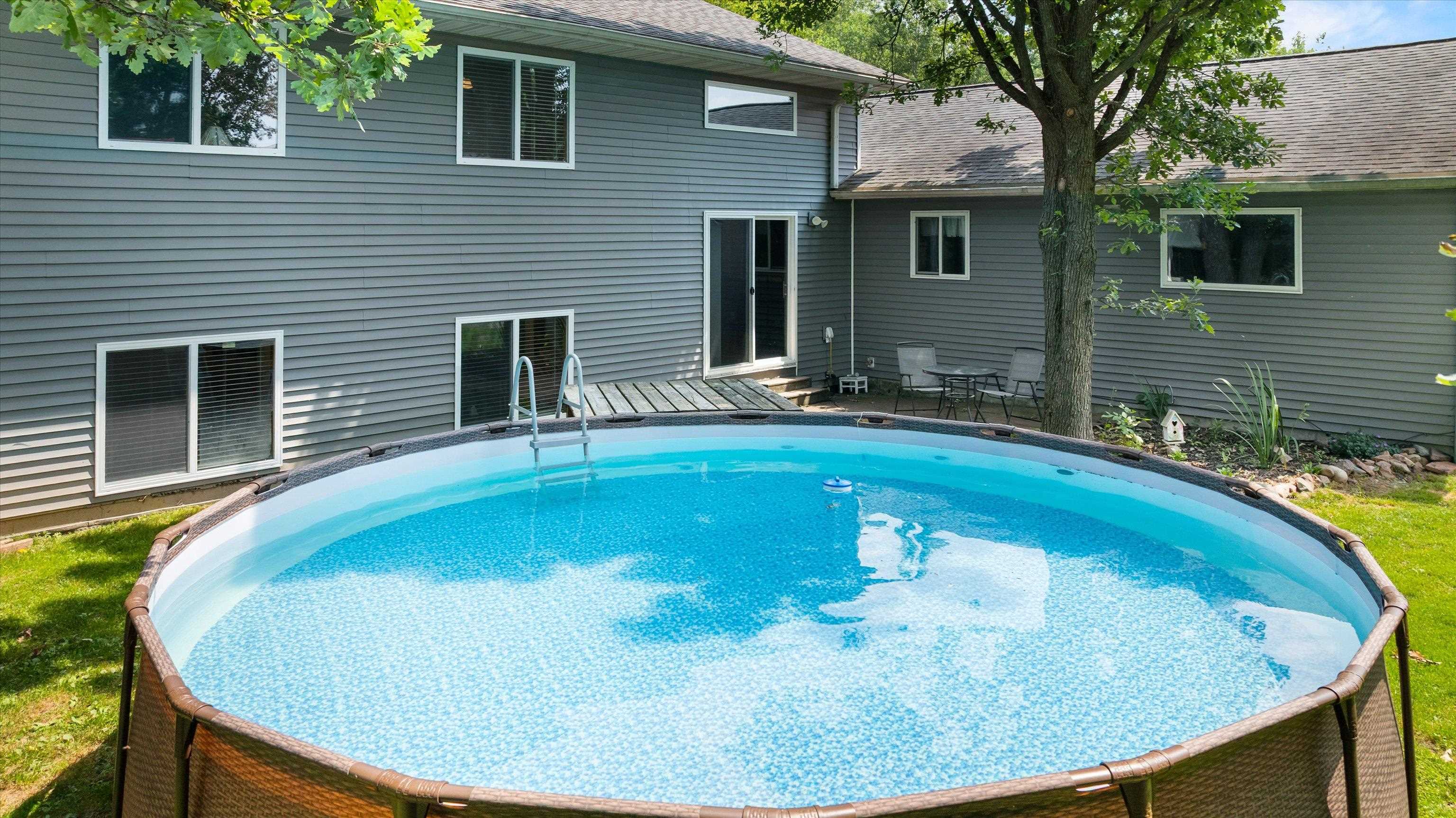 706 W ROBERTS STREET, Spencer, Wisconsin 54479, 4 Bedrooms Bedrooms, ,3 BathroomsBathrooms,Residential,For Sale,706 W ROBERTS STREET,22603472