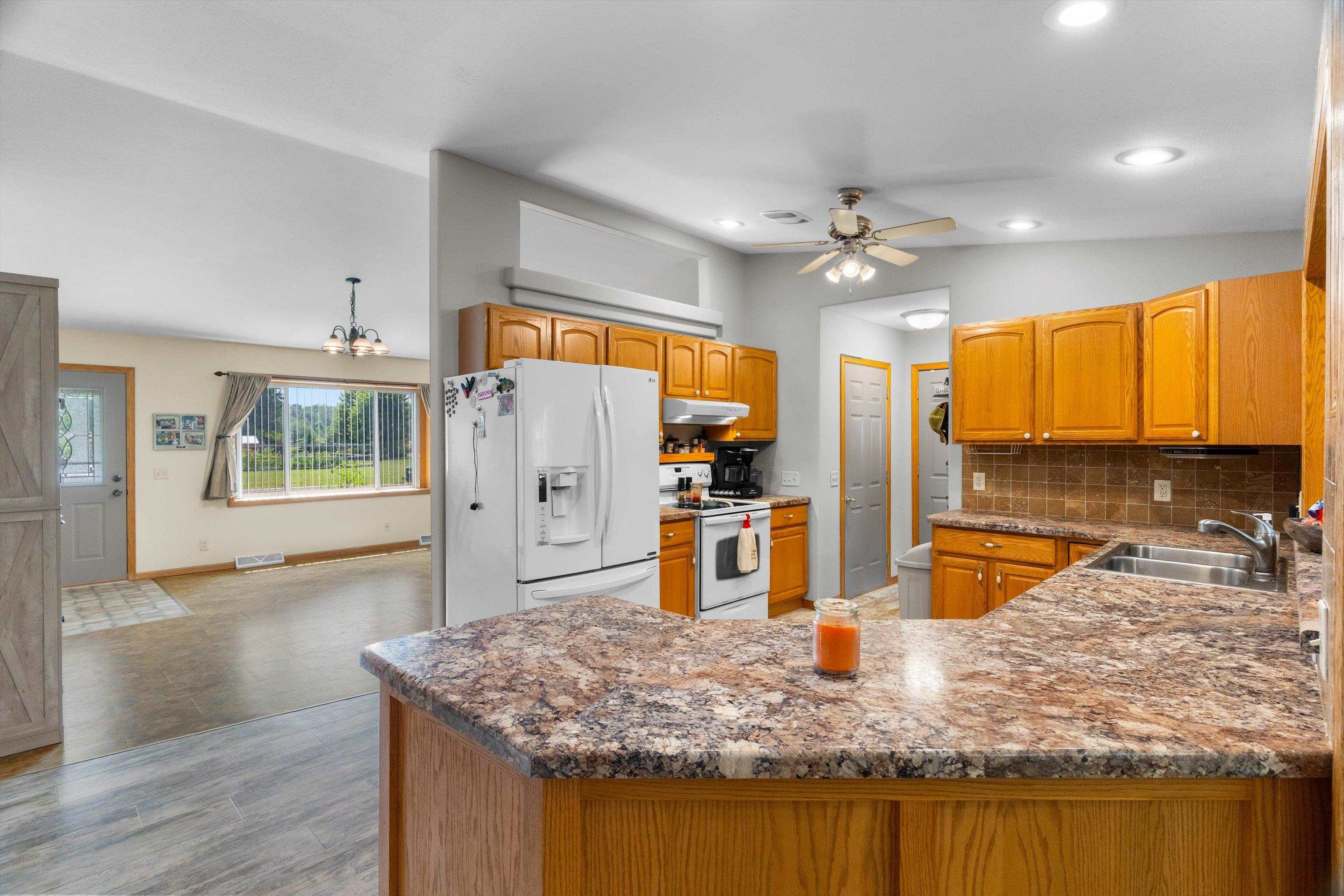 706 W ROBERTS STREET, Spencer, Wisconsin 54479, 4 Bedrooms Bedrooms, ,3 BathroomsBathrooms,Residential,For Sale,706 W ROBERTS STREET,22603472