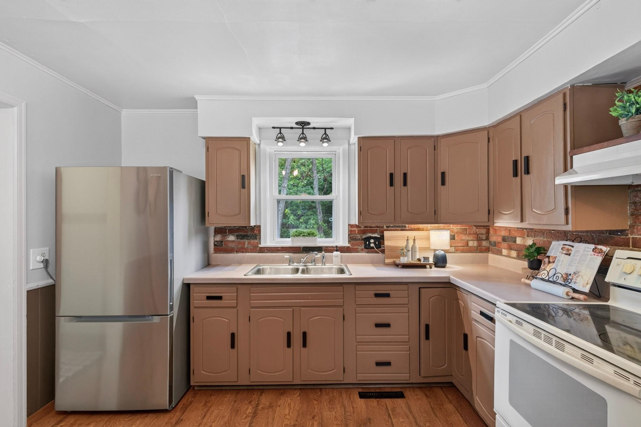 1930 CAREY STREET, Wisconsin Rapids, Wisconsin 54495, 2 Bedrooms Bedrooms, ,1 BathroomBathrooms,Residential,For Sale,1930 CAREY STREET,22603474