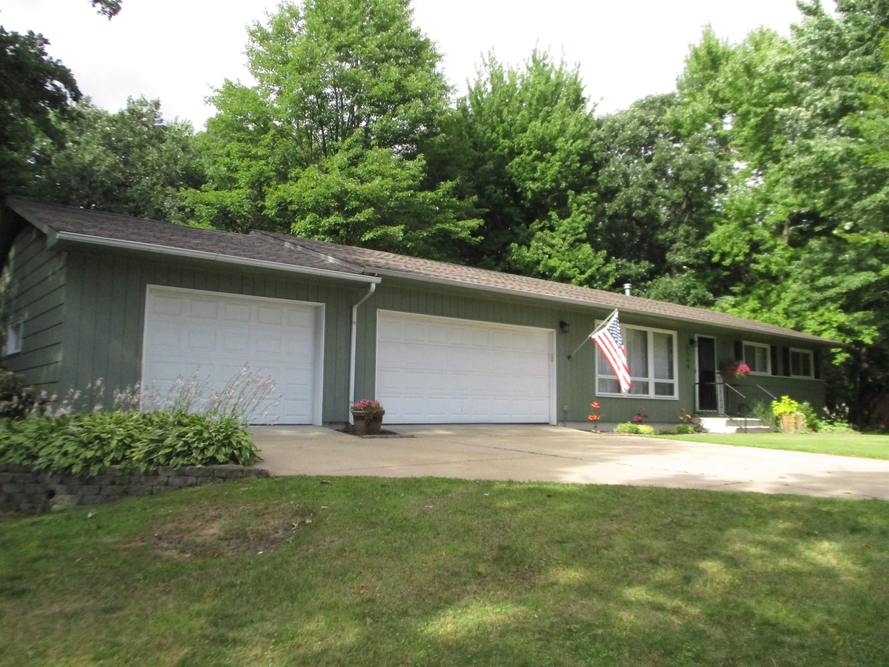 5554 JEFFERSON STREET, Stevens Point, Wisconsin 54482, 3 Bedrooms Bedrooms, ,2 BathroomsBathrooms,Residential,For Sale,5554 JEFFERSON STREET,22603479