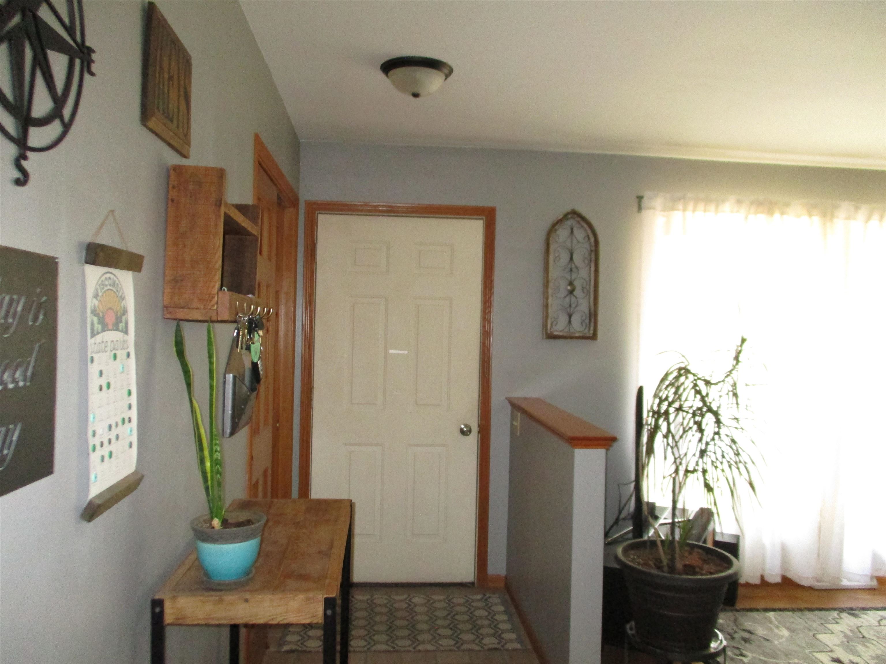 5554 JEFFERSON STREET, Stevens Point, Wisconsin 54482, 3 Bedrooms Bedrooms, ,2 BathroomsBathrooms,Residential,For Sale,5554 JEFFERSON STREET,22603479