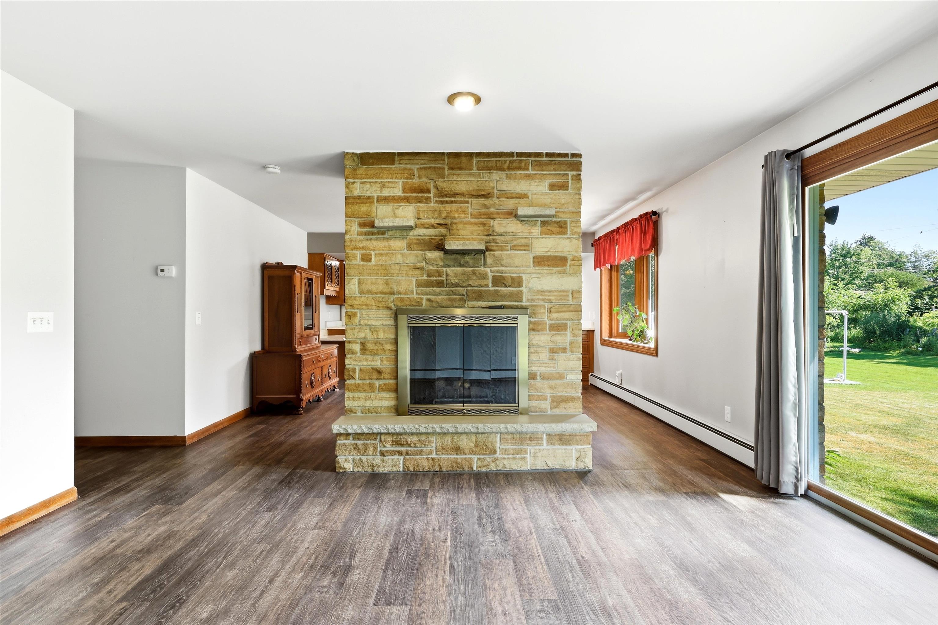 211 MEADOW STREET, Stevens Point, Wisconsin 54481, 3 Bedrooms Bedrooms, ,2 BathroomsBathrooms,Residential,For Sale,211 MEADOW STREET,22603489