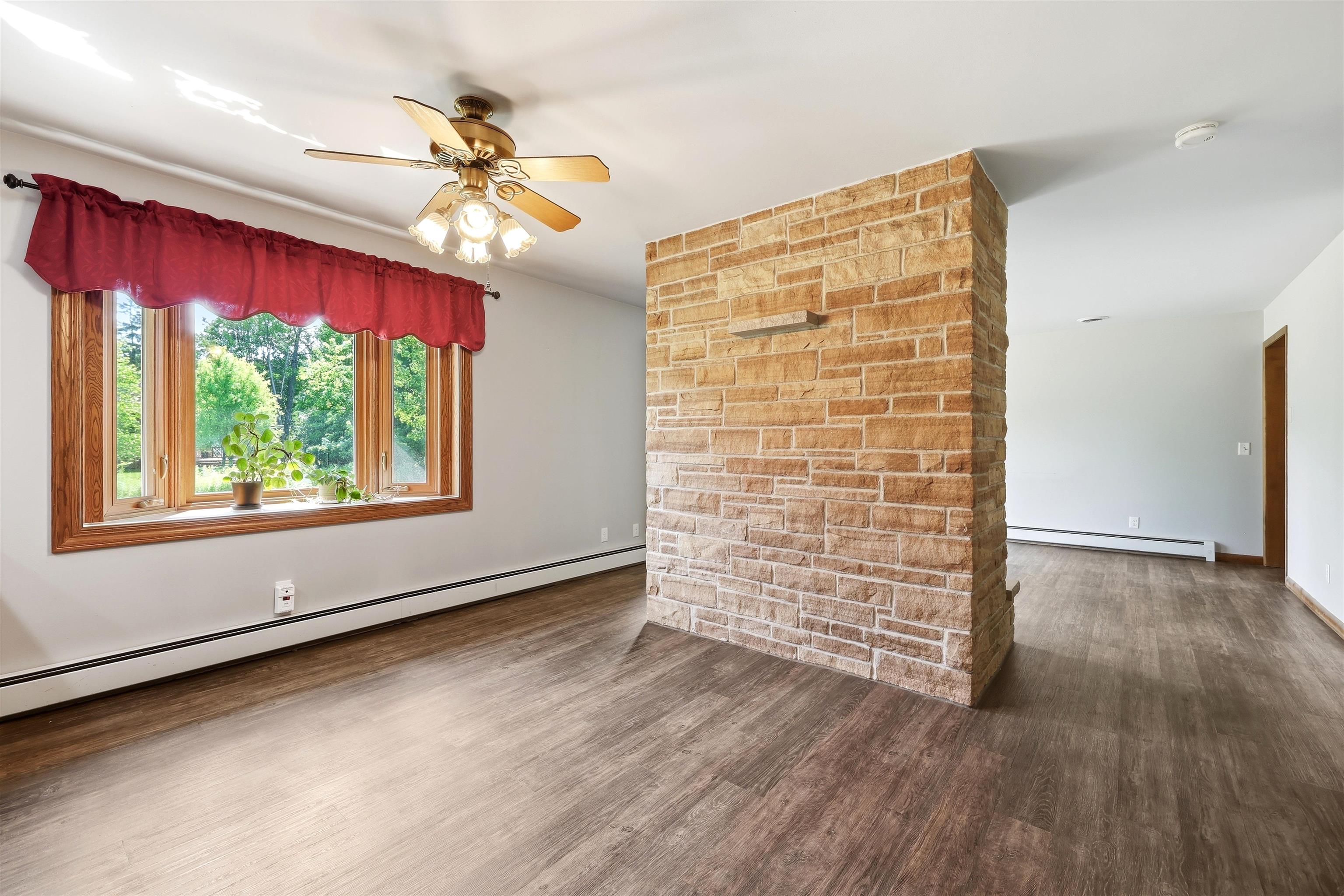211 MEADOW STREET, Stevens Point, Wisconsin 54481, 3 Bedrooms Bedrooms, ,2 BathroomsBathrooms,Residential,For Sale,211 MEADOW STREET,22603489