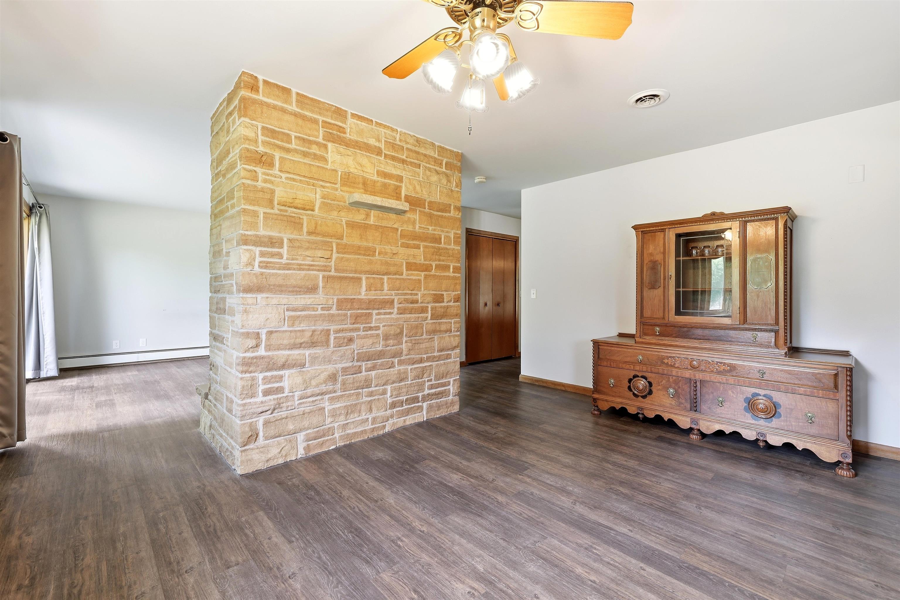 211 MEADOW STREET, Stevens Point, Wisconsin 54481, 3 Bedrooms Bedrooms, ,2 BathroomsBathrooms,Residential,For Sale,211 MEADOW STREET,22603489