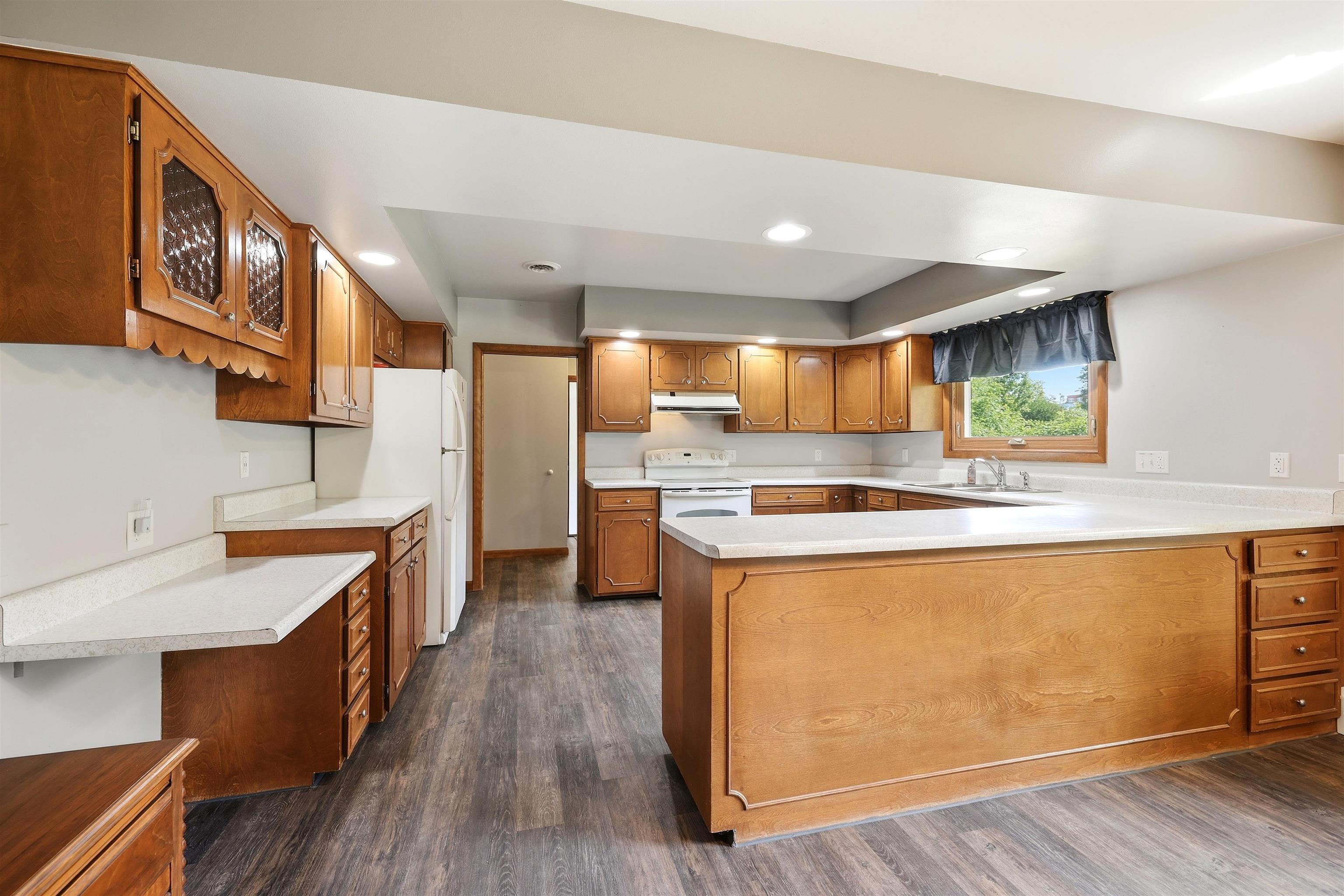 211 MEADOW STREET, Stevens Point, Wisconsin 54481, 3 Bedrooms Bedrooms, ,2 BathroomsBathrooms,Residential,For Sale,211 MEADOW STREET,22603489