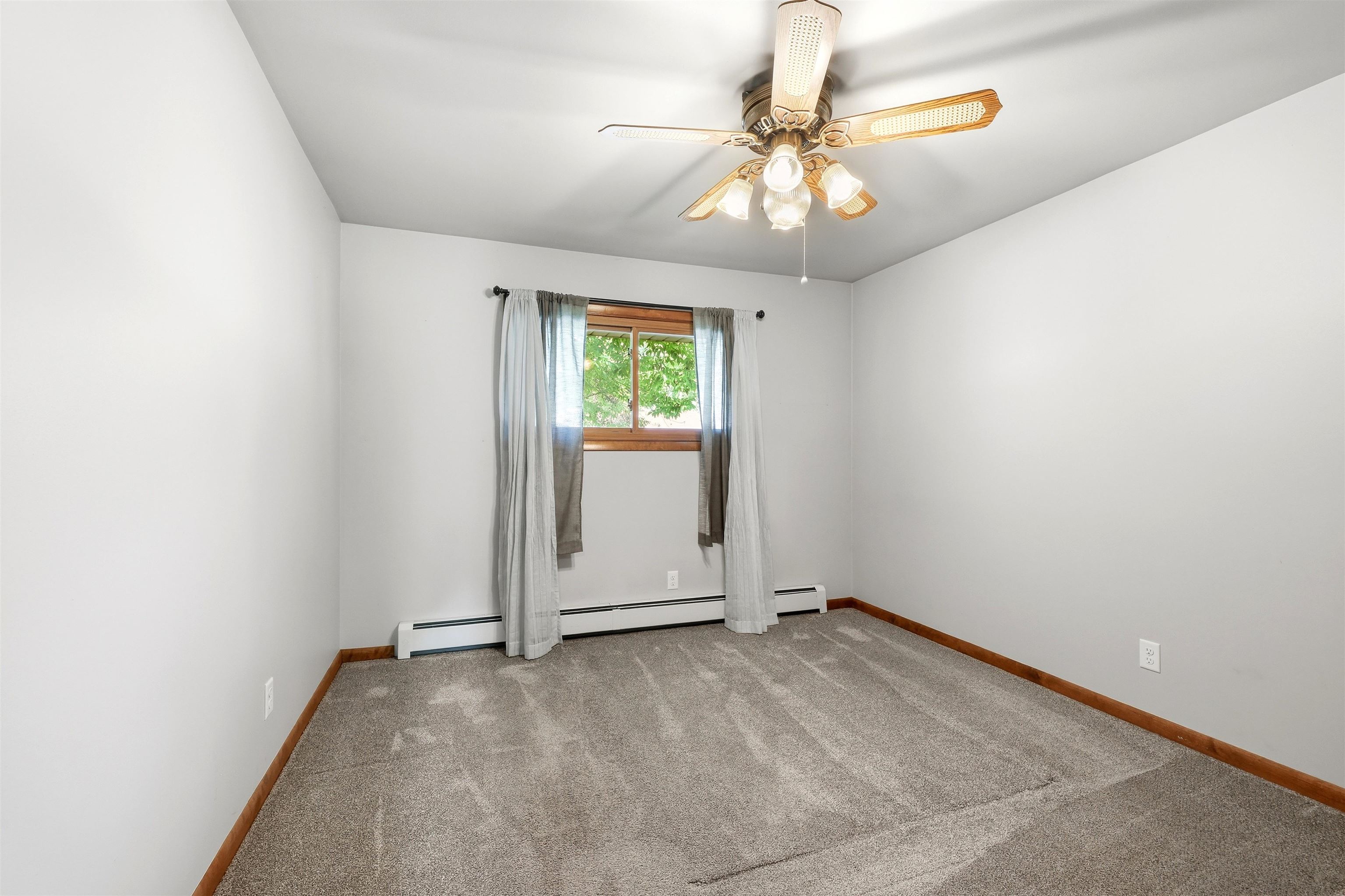 211 MEADOW STREET, Stevens Point, Wisconsin 54481, 3 Bedrooms Bedrooms, ,2 BathroomsBathrooms,Residential,For Sale,211 MEADOW STREET,22603489