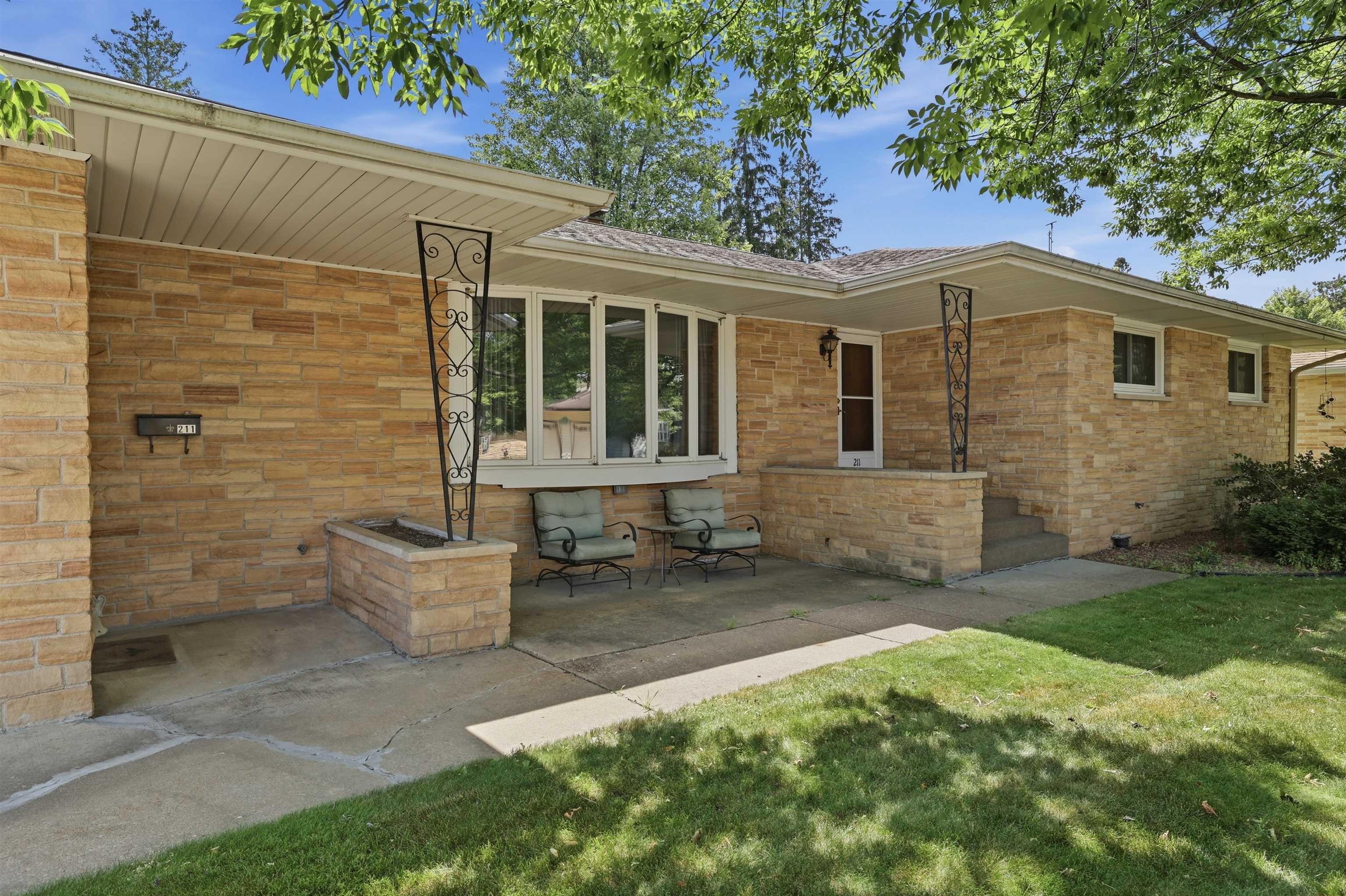 211 MEADOW STREET, Stevens Point, Wisconsin 54481, 3 Bedrooms Bedrooms, ,2 BathroomsBathrooms,Residential,For Sale,211 MEADOW STREET,22603489