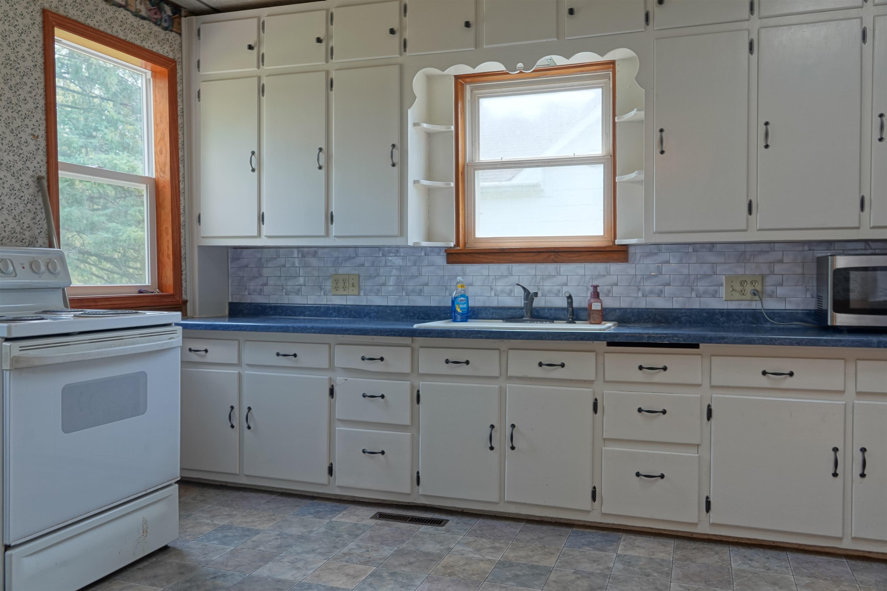 530 W MAPLE STREET, Medford, Wisconsin 54451, 4 Bedrooms Bedrooms, ,1 BathroomBathrooms,Residential,For Sale,530 W MAPLE STREET,22603499