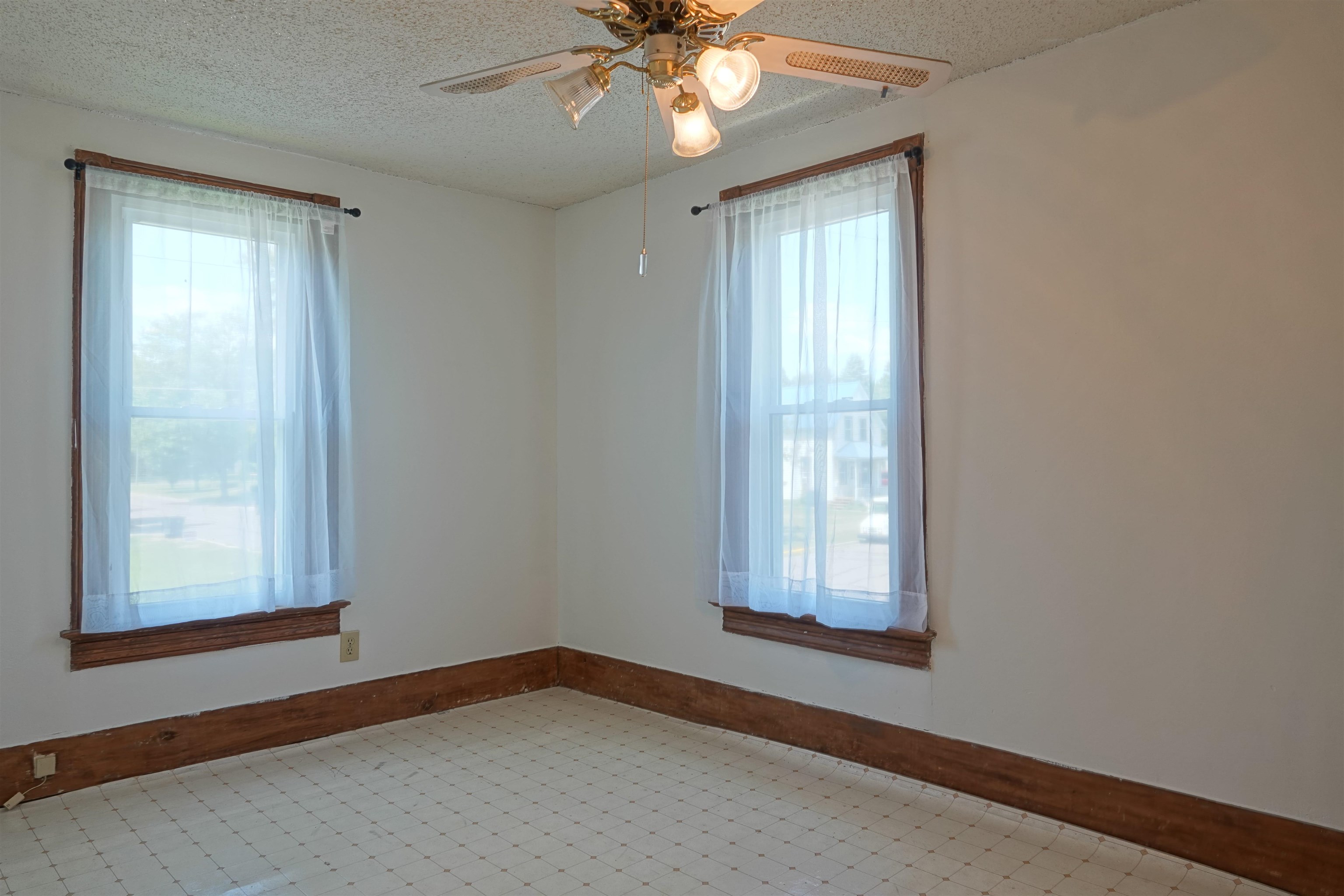 530 W MAPLE STREET, Medford, Wisconsin 54451, 4 Bedrooms Bedrooms, ,1 BathroomBathrooms,Residential,For Sale,530 W MAPLE STREET,22603499