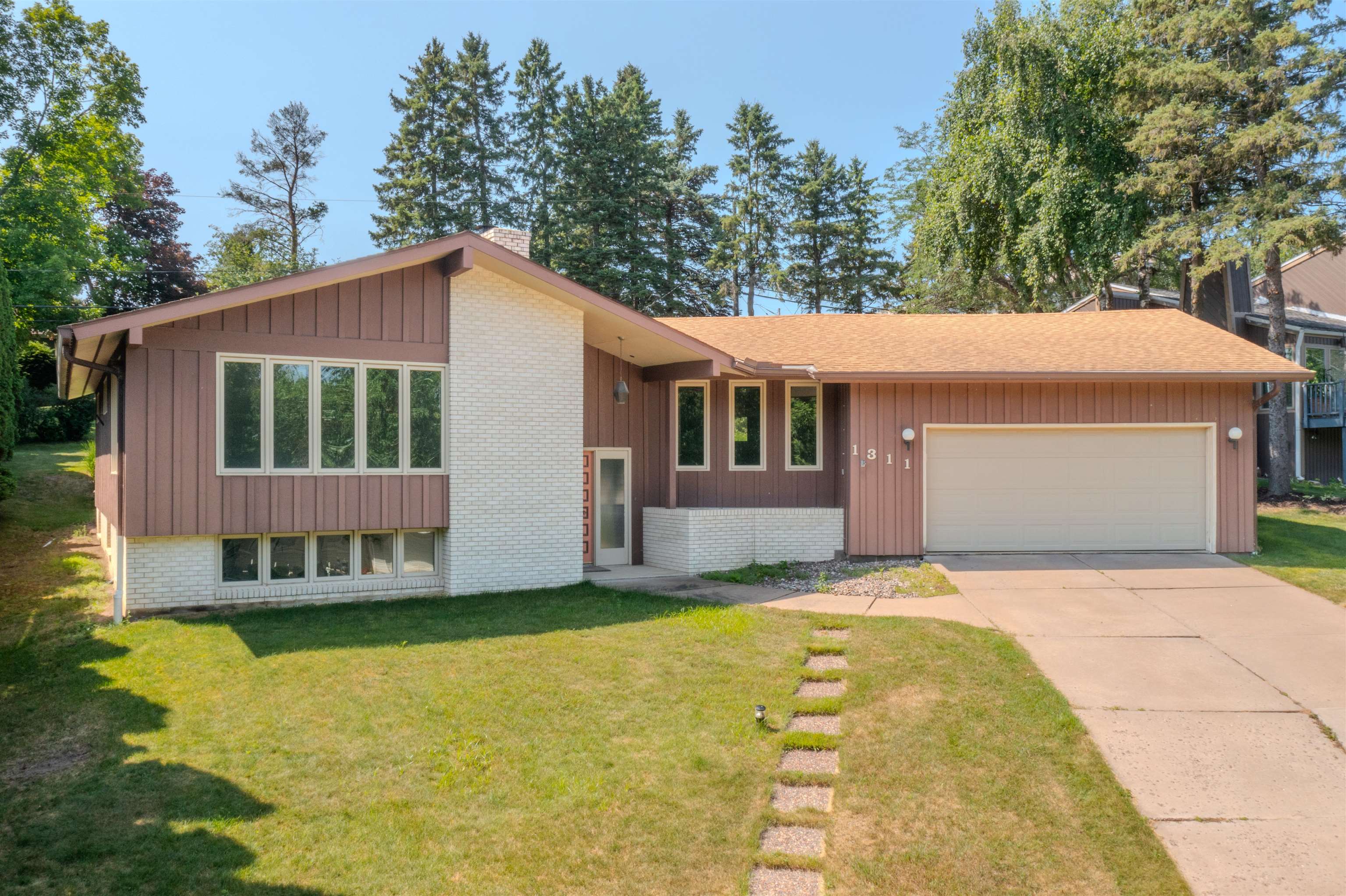 1311 PINE STREET, Wausau, Wisconsin 54401, 4 Bedrooms Bedrooms, ,2 BathroomsBathrooms,Residential,For Sale,1311 PINE STREET,22603501