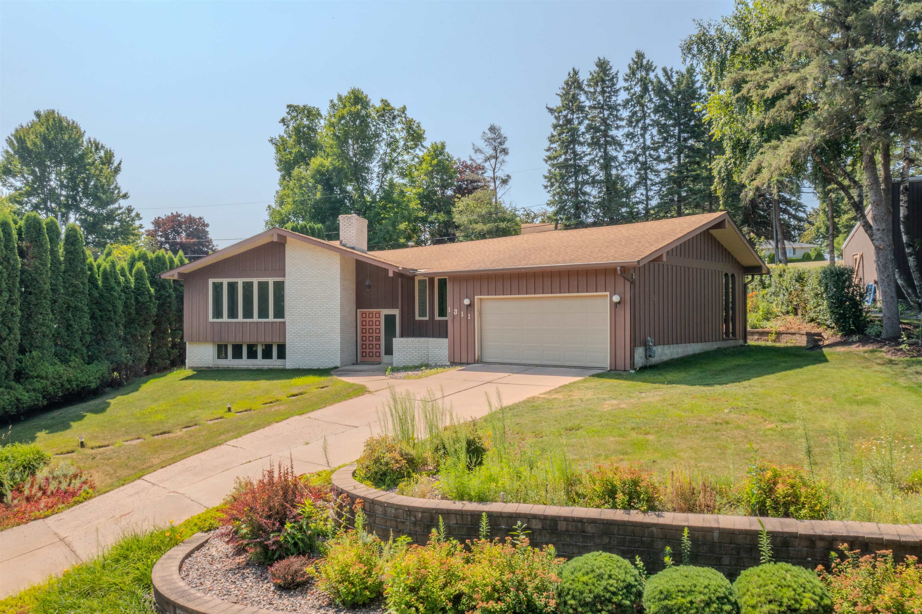 1311 PINE STREET, Wausau, Wisconsin 54401, 4 Bedrooms Bedrooms, ,2 BathroomsBathrooms,Residential,For Sale,1311 PINE STREET,22603501