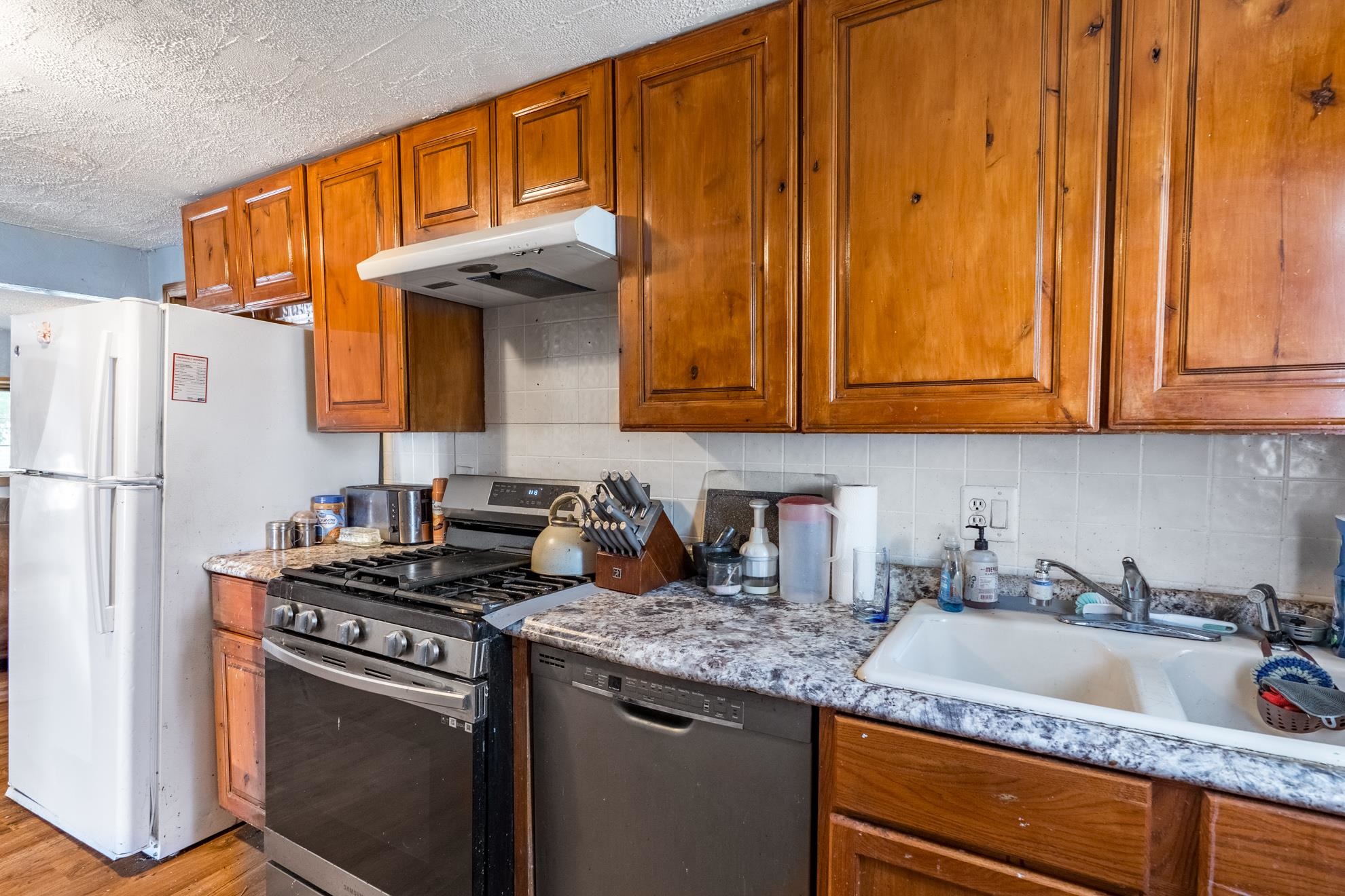 1242 S 9TH AVENUE, Wausau, Wisconsin 54401, 3 Bedrooms Bedrooms, ,1 BathroomBathrooms,Residential,For Sale,1242 S 9TH AVENUE,22603508