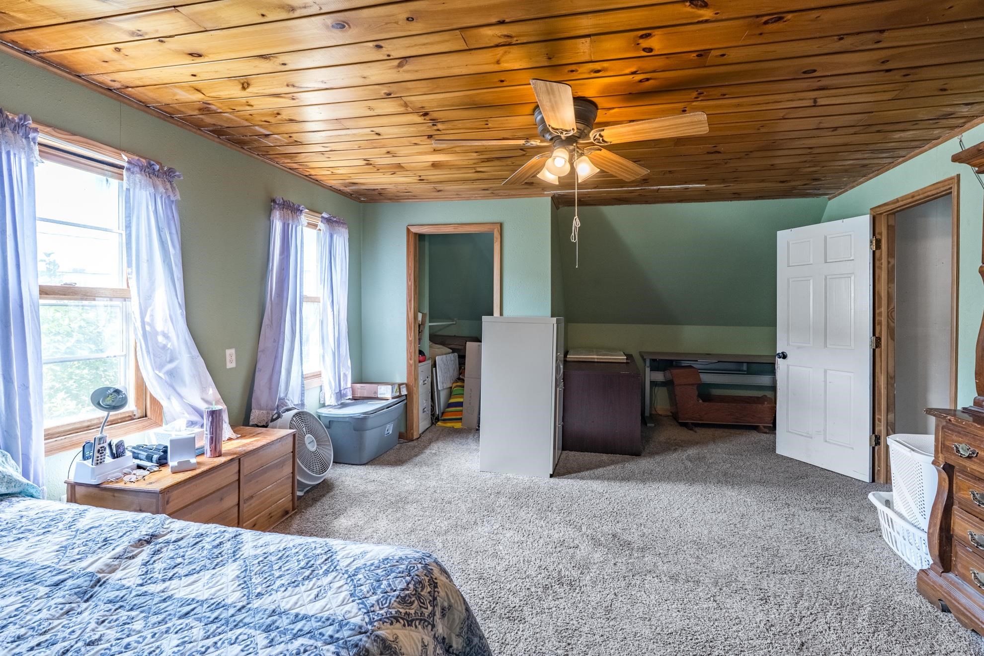1242 S 9TH AVENUE, Wausau, Wisconsin 54401, 3 Bedrooms Bedrooms, ,1 BathroomBathrooms,Residential,For Sale,1242 S 9TH AVENUE,22603508