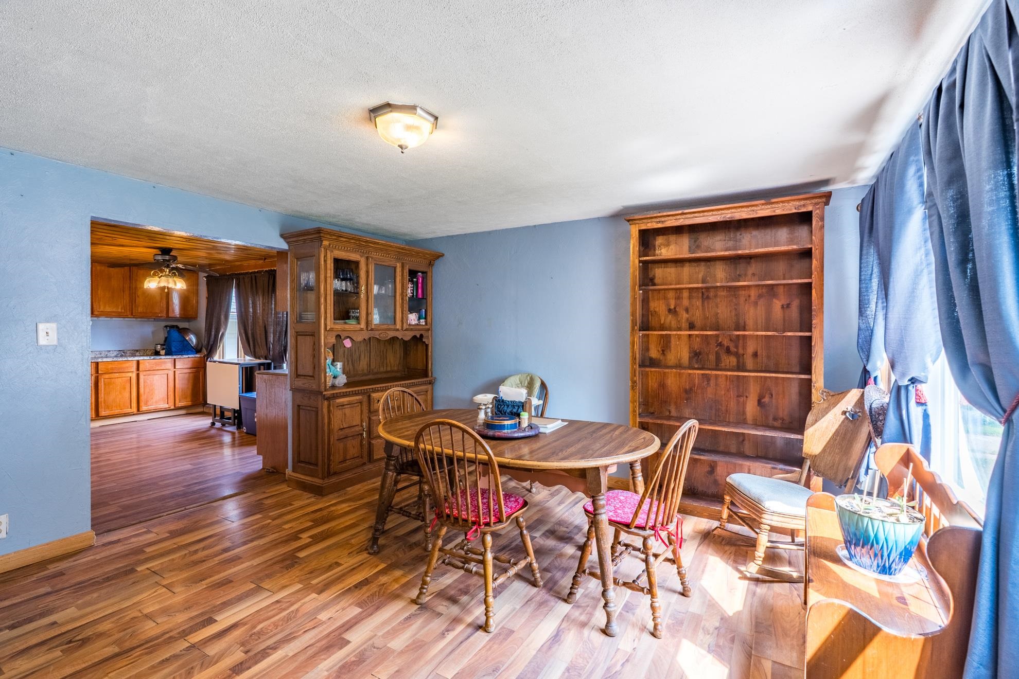 1242 S 9TH AVENUE, Wausau, Wisconsin 54401, 3 Bedrooms Bedrooms, ,1 BathroomBathrooms,Residential,For Sale,1242 S 9TH AVENUE,22603508