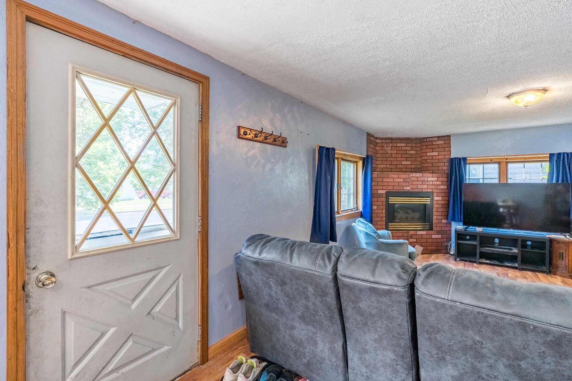1242 S 9TH AVENUE, Wausau, Wisconsin 54401, 3 Bedrooms Bedrooms, ,1 BathroomBathrooms,Residential,For Sale,1242 S 9TH AVENUE,22603508