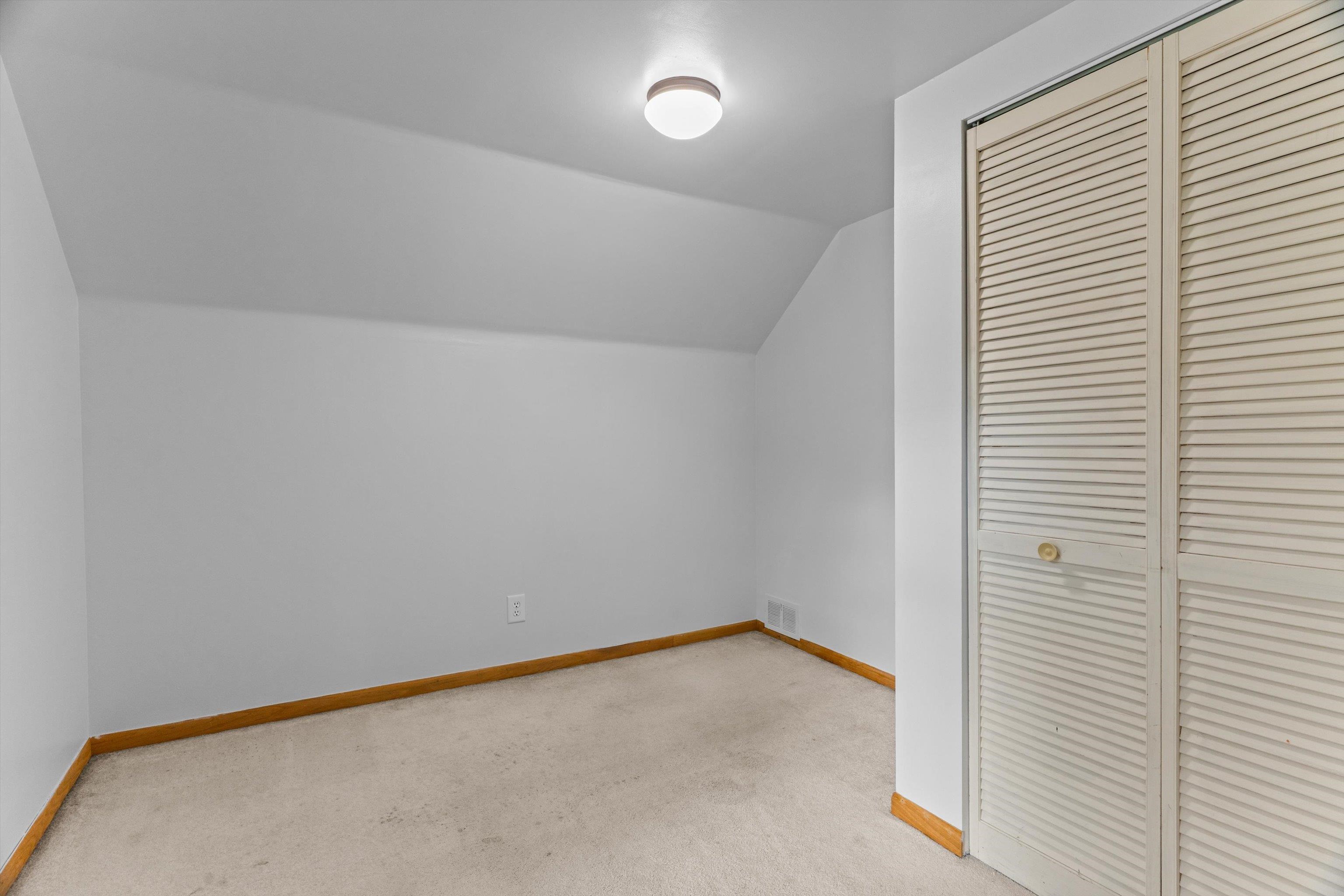 607 N MAPLE AVENUE, Marshfield, Wisconsin 54449, 3 Bedrooms Bedrooms, ,1 BathroomBathrooms,Residential,For Sale,607 N MAPLE AVENUE,22603512