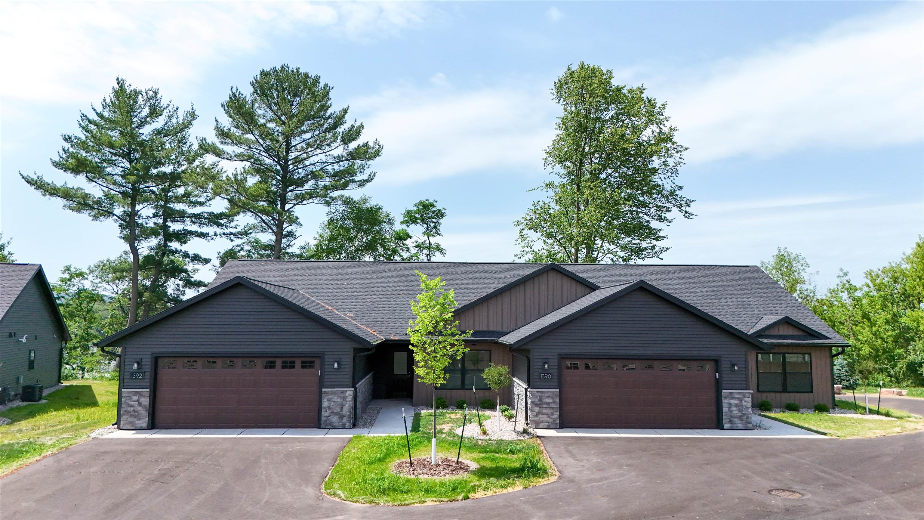 1392 PARK DRIVE, Schofield, Wisconsin 54476, 3 Bedrooms Bedrooms, 6 Rooms Rooms,2 BathroomsBathrooms,Residential,For Sale,1392 PARK DRIVE,22603513