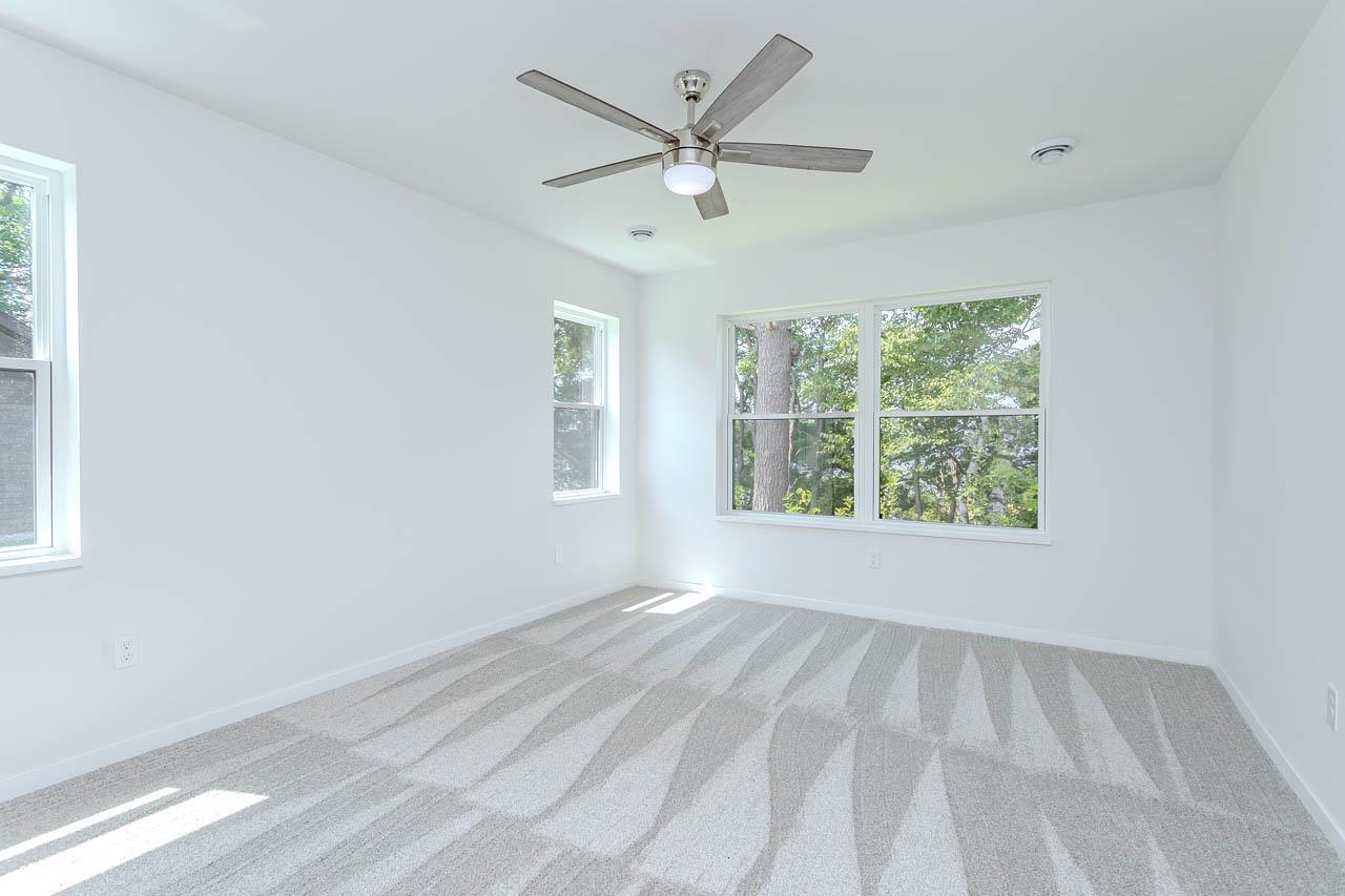 1392 PARK DRIVE, Schofield, Wisconsin 54476, 3 Bedrooms Bedrooms, 6 Rooms Rooms,2 BathroomsBathrooms,Residential,For Sale,1392 PARK DRIVE,22603513