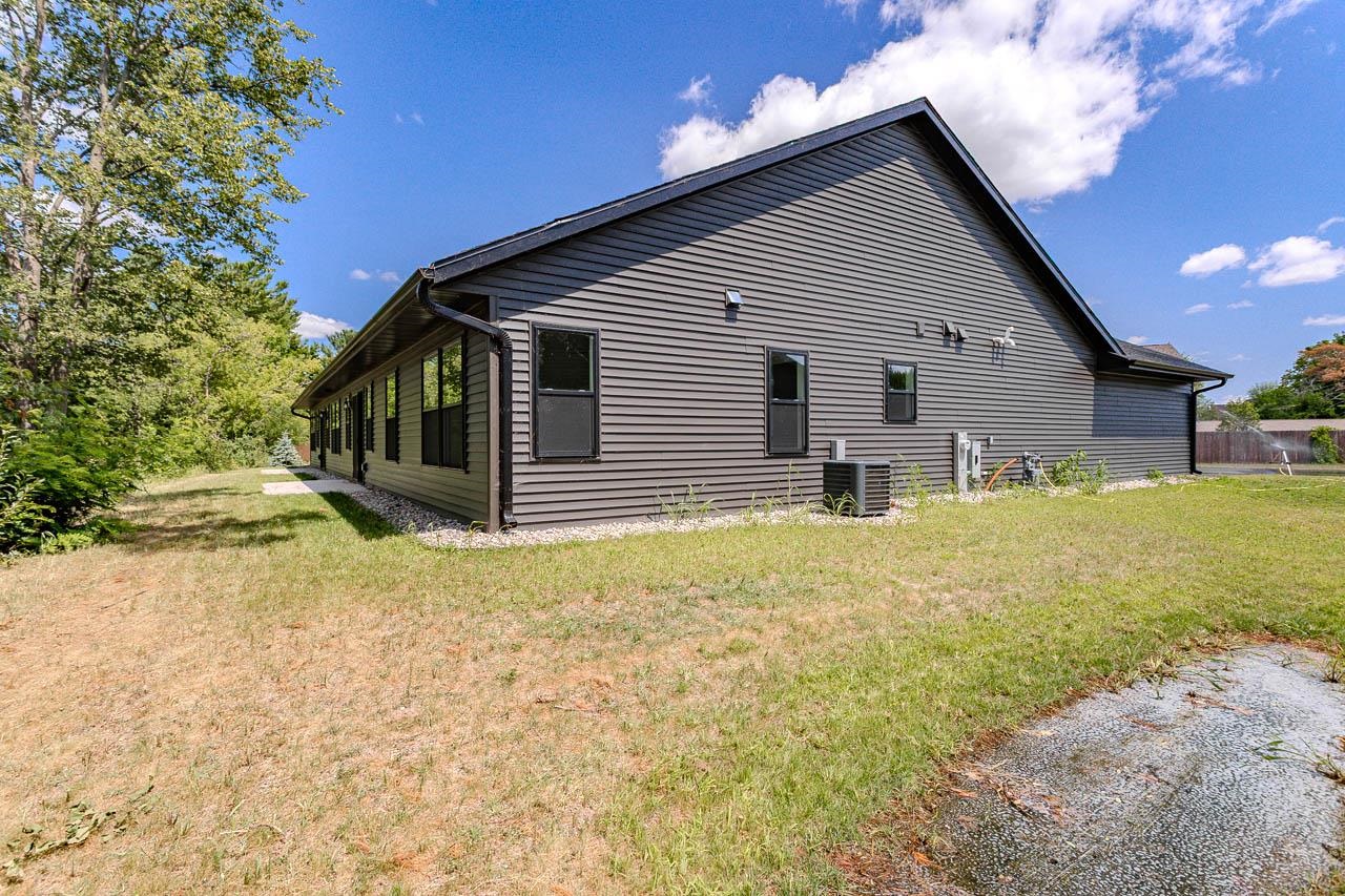 1392 PARK DRIVE, Schofield, Wisconsin 54476, 3 Bedrooms Bedrooms, 6 Rooms Rooms,2 BathroomsBathrooms,Residential,For Sale,1392 PARK DRIVE,22603513