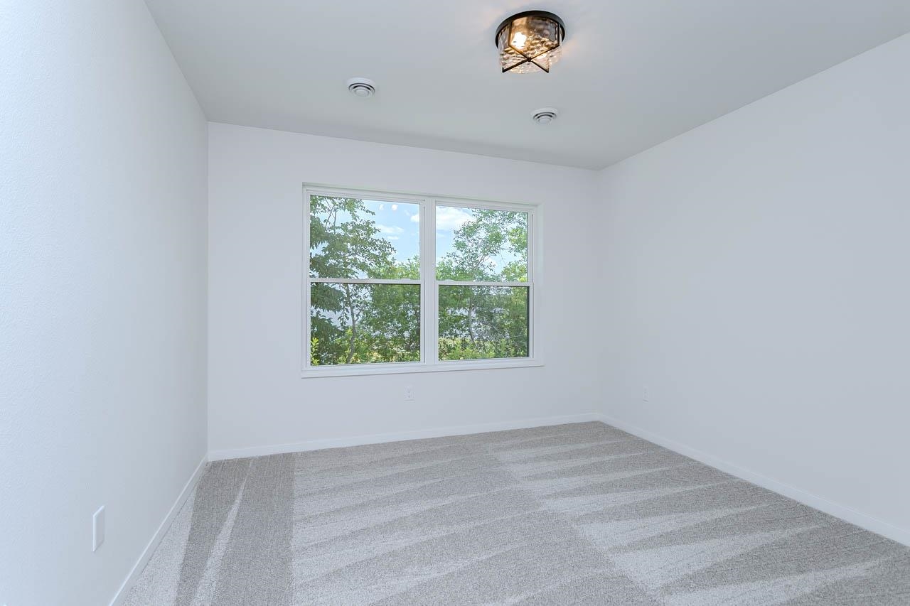 1390 PARK DRIVE, Schofield, Wisconsin 54476, 3 Bedrooms Bedrooms, 6 Rooms Rooms,2 BathroomsBathrooms,Residential,For Sale,1390 PARK DRIVE,22603514