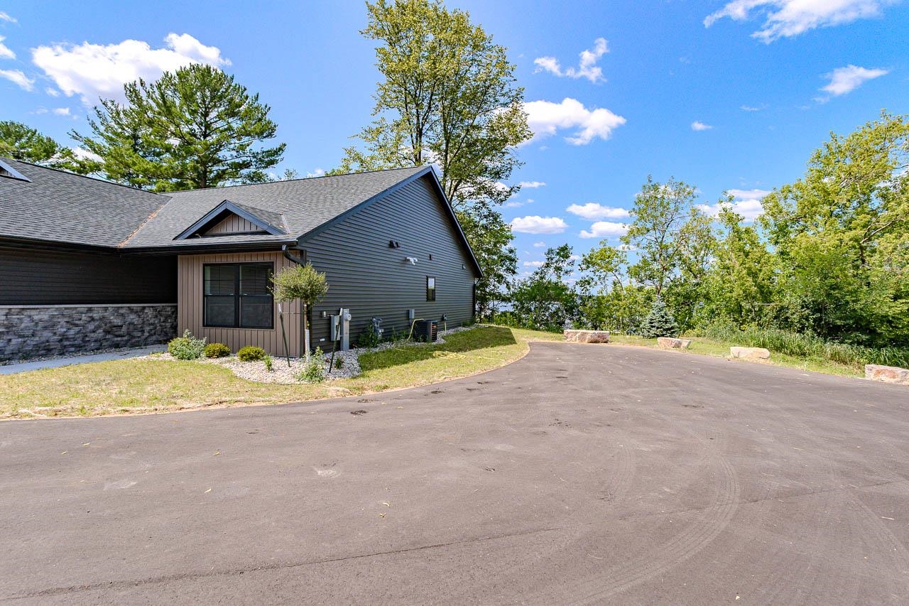 1390 PARK DRIVE, Schofield, Wisconsin 54476, 3 Bedrooms Bedrooms, 6 Rooms Rooms,2 BathroomsBathrooms,Residential,For Sale,1390 PARK DRIVE,22603514