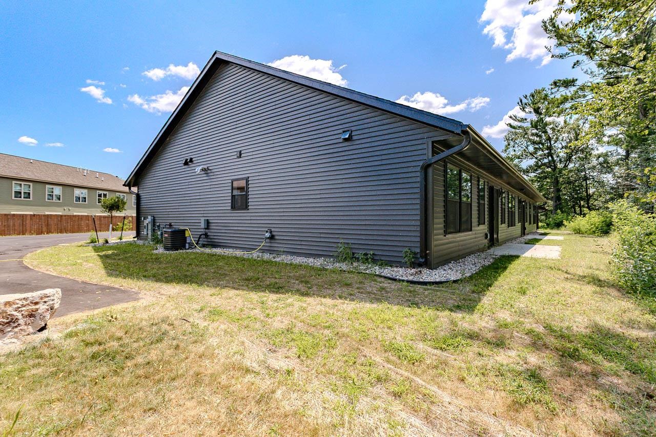 1390 PARK DRIVE, Schofield, Wisconsin 54476, 3 Bedrooms Bedrooms, 6 Rooms Rooms,2 BathroomsBathrooms,Residential,For Sale,1390 PARK DRIVE,22603514