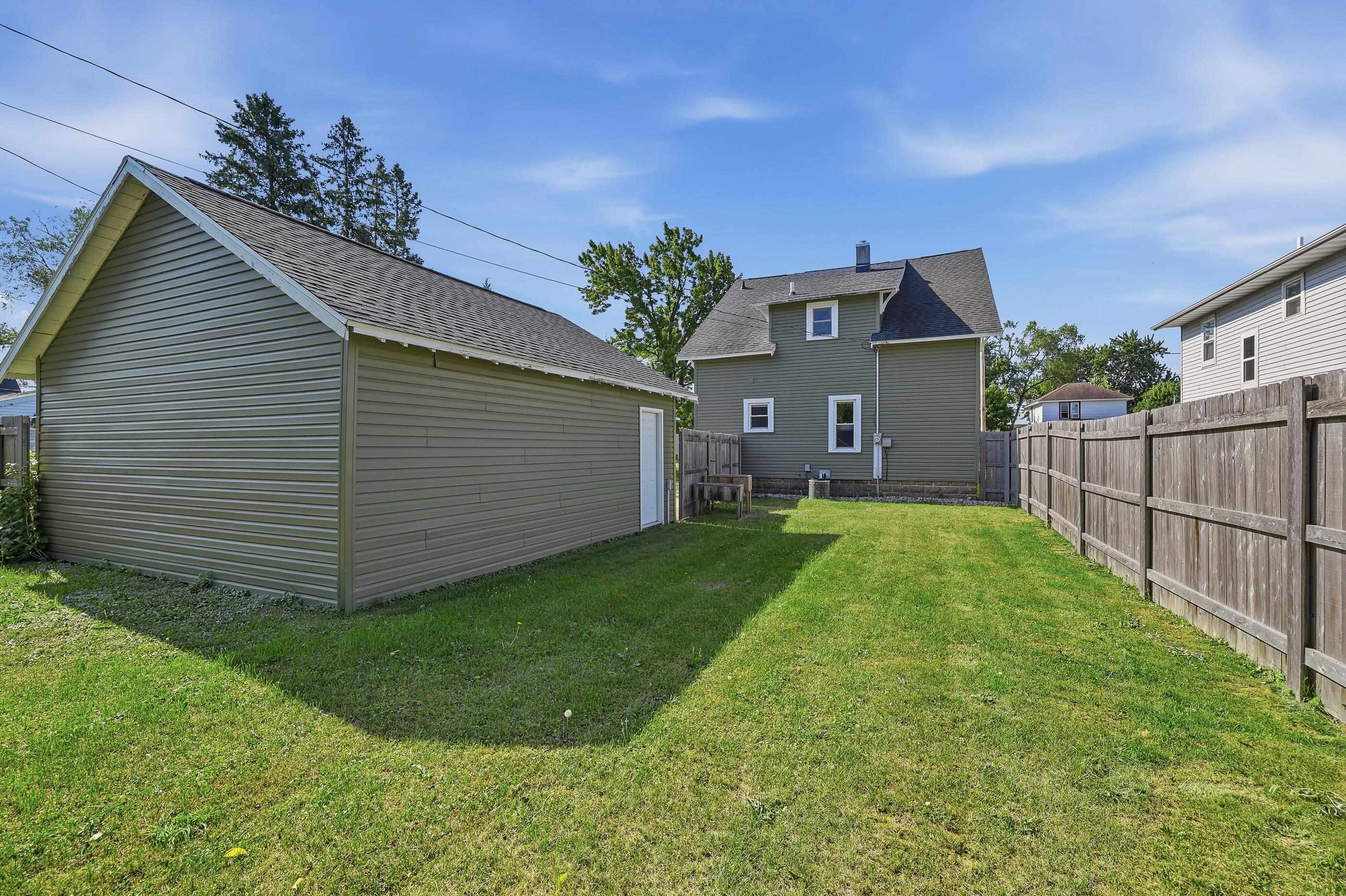 1908 MADISON STREET, Stevens Point, Wisconsin 54481, 4 Bedrooms Bedrooms, ,2 BathroomsBathrooms,Residential,For Sale,1908 MADISON STREET,22603515