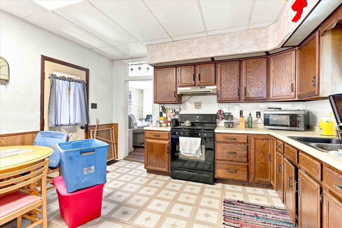 2871 3RD AVENUE SOUTH, Wisconsin Rapids, Wisconsin 54495, 3 Bedrooms Bedrooms, ,1 BathroomBathrooms,Residential,For Sale,2871 3RD AVENUE SOUTH,22603520