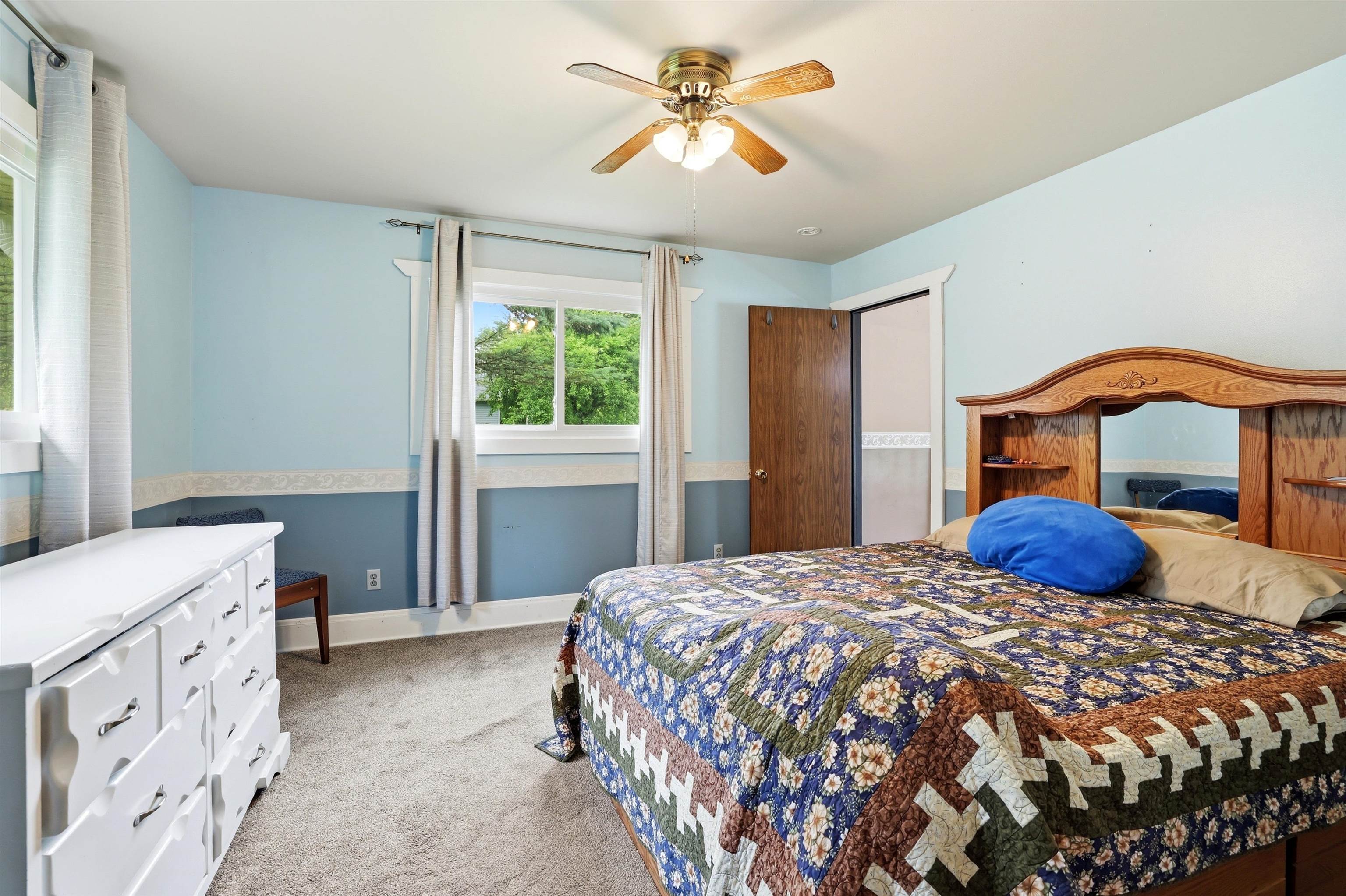 500 W WILSON AVENUE, Stevens Point, Wisconsin 54481, 5 Bedrooms Bedrooms, ,2 BathroomsBathrooms,Residential,For Sale,500 W WILSON AVENUE,22603522
