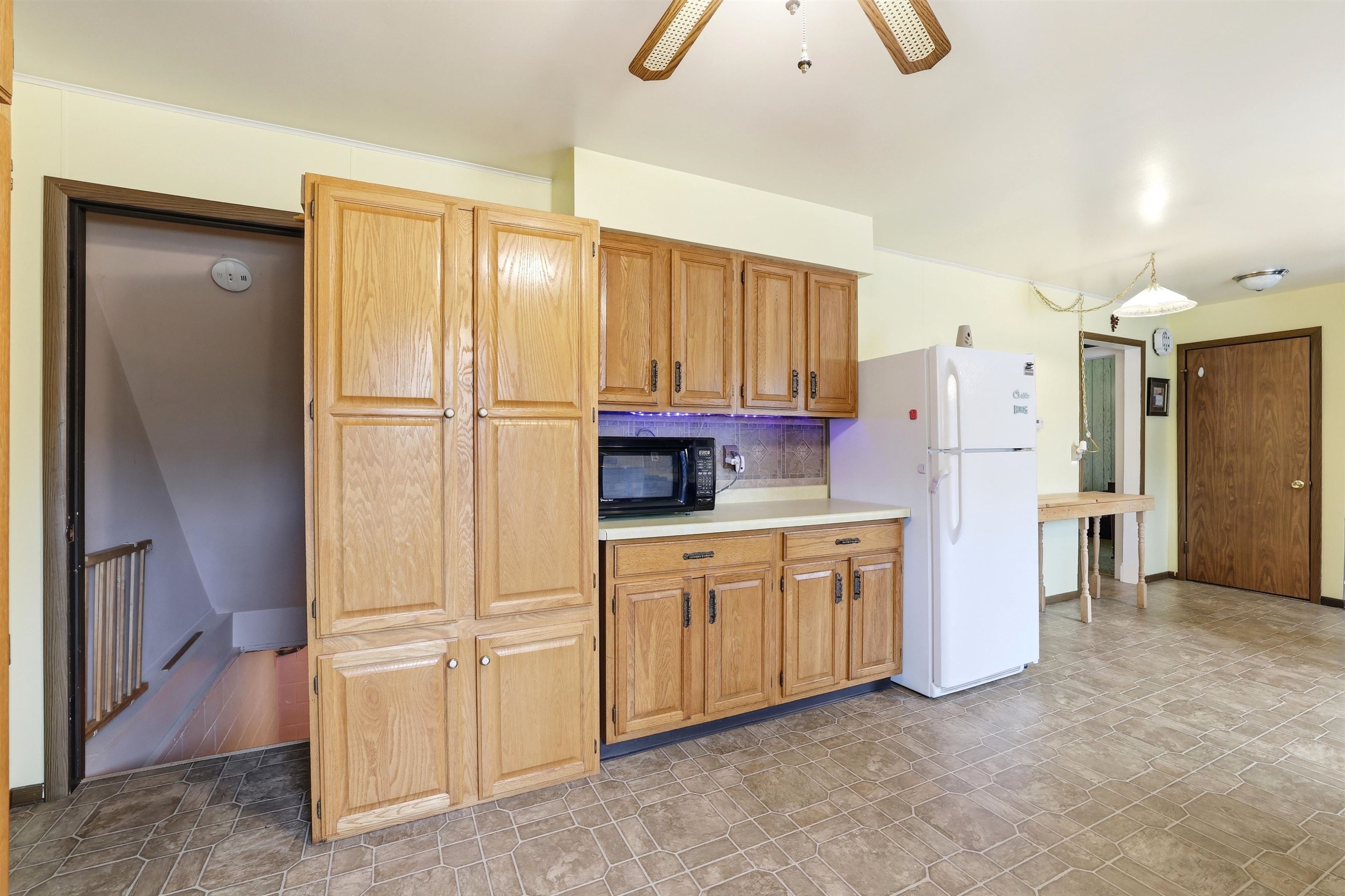 500 W WILSON AVENUE, Stevens Point, Wisconsin 54481, 5 Bedrooms Bedrooms, ,2 BathroomsBathrooms,Residential,For Sale,500 W WILSON AVENUE,22603522