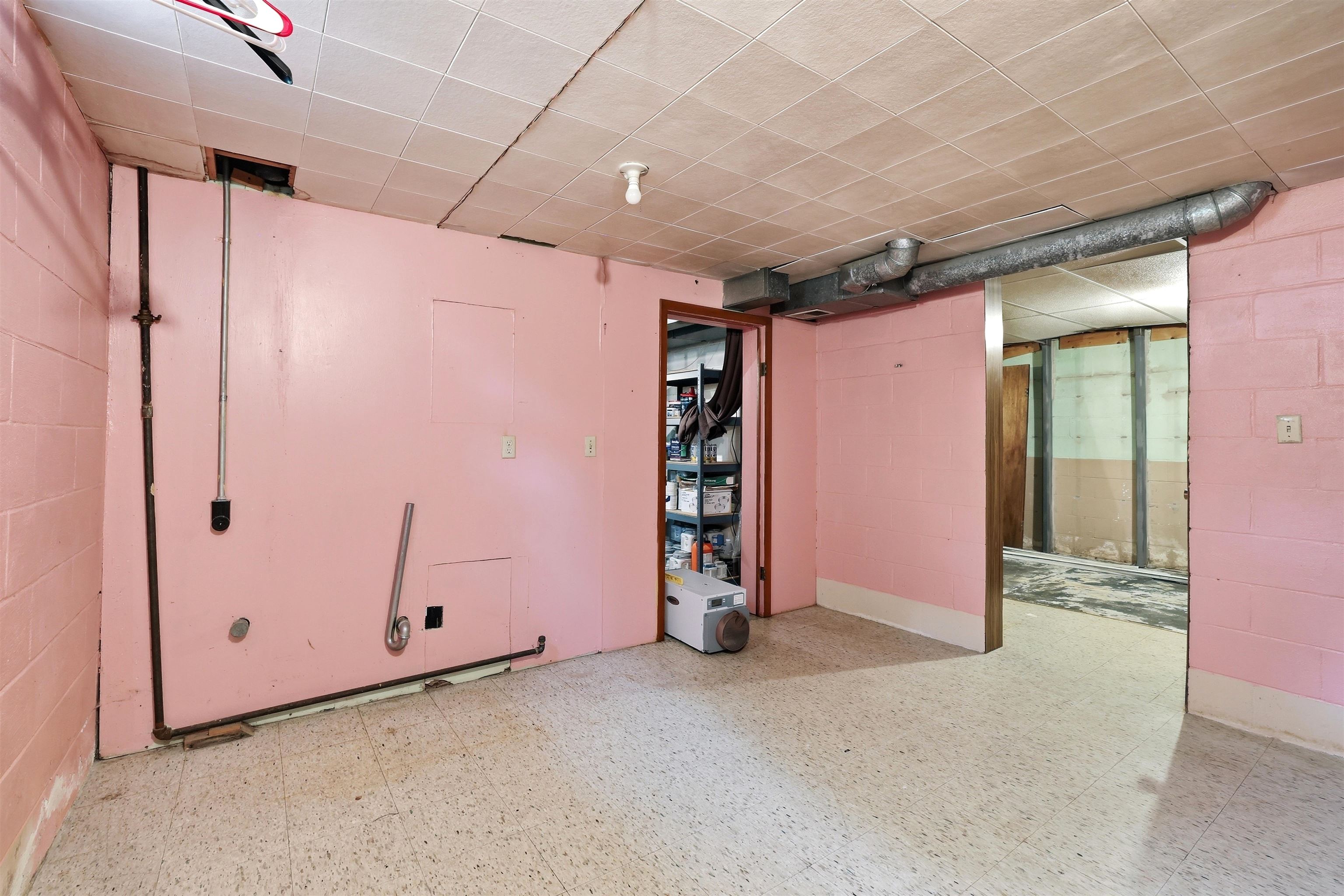 500 W WILSON AVENUE, Stevens Point, Wisconsin 54481, 5 Bedrooms Bedrooms, ,2 BathroomsBathrooms,Residential,For Sale,500 W WILSON AVENUE,22603522