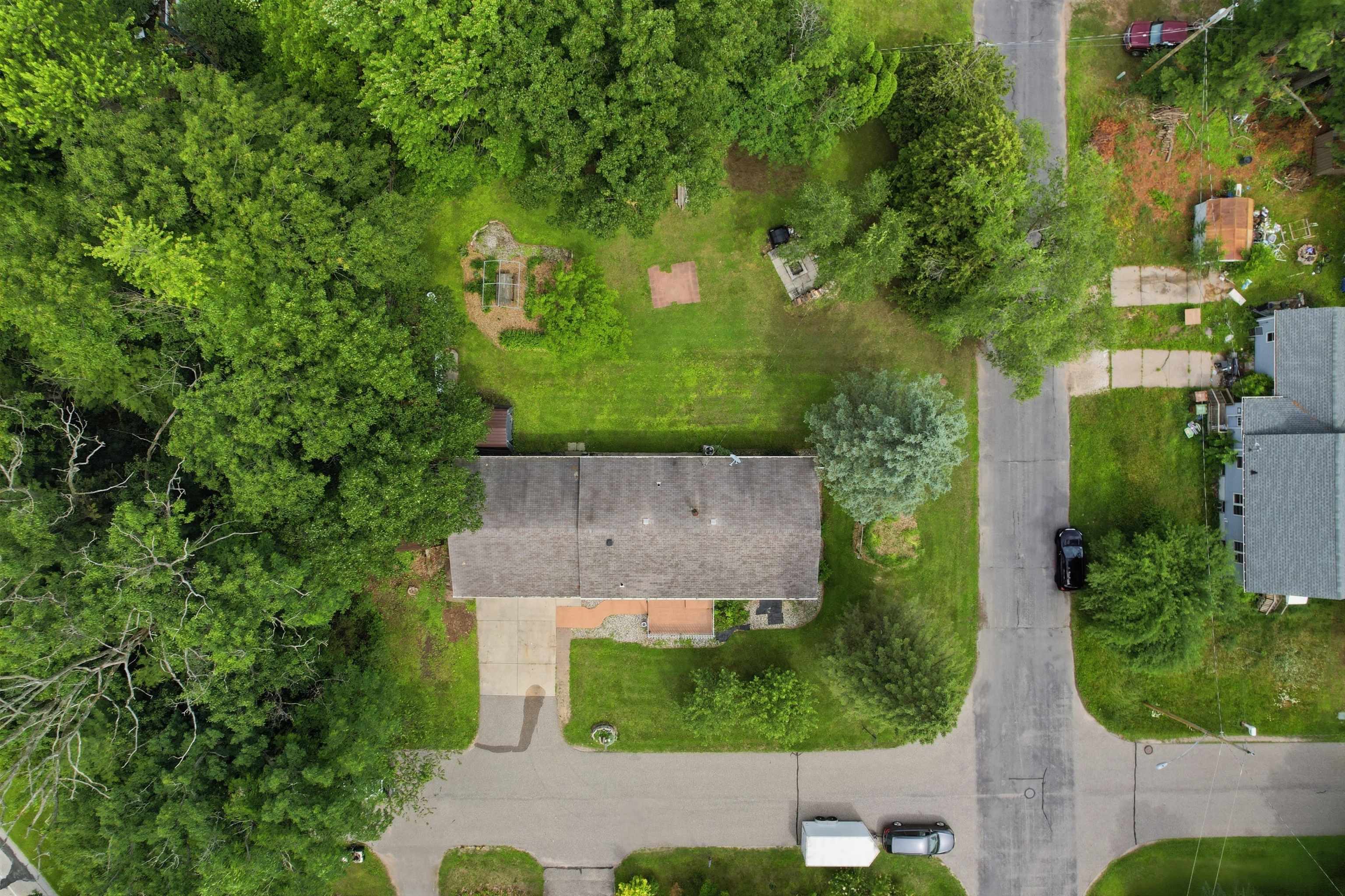 500 W WILSON AVENUE, Stevens Point, Wisconsin 54481, 5 Bedrooms Bedrooms, ,2 BathroomsBathrooms,Residential,For Sale,500 W WILSON AVENUE,22603522