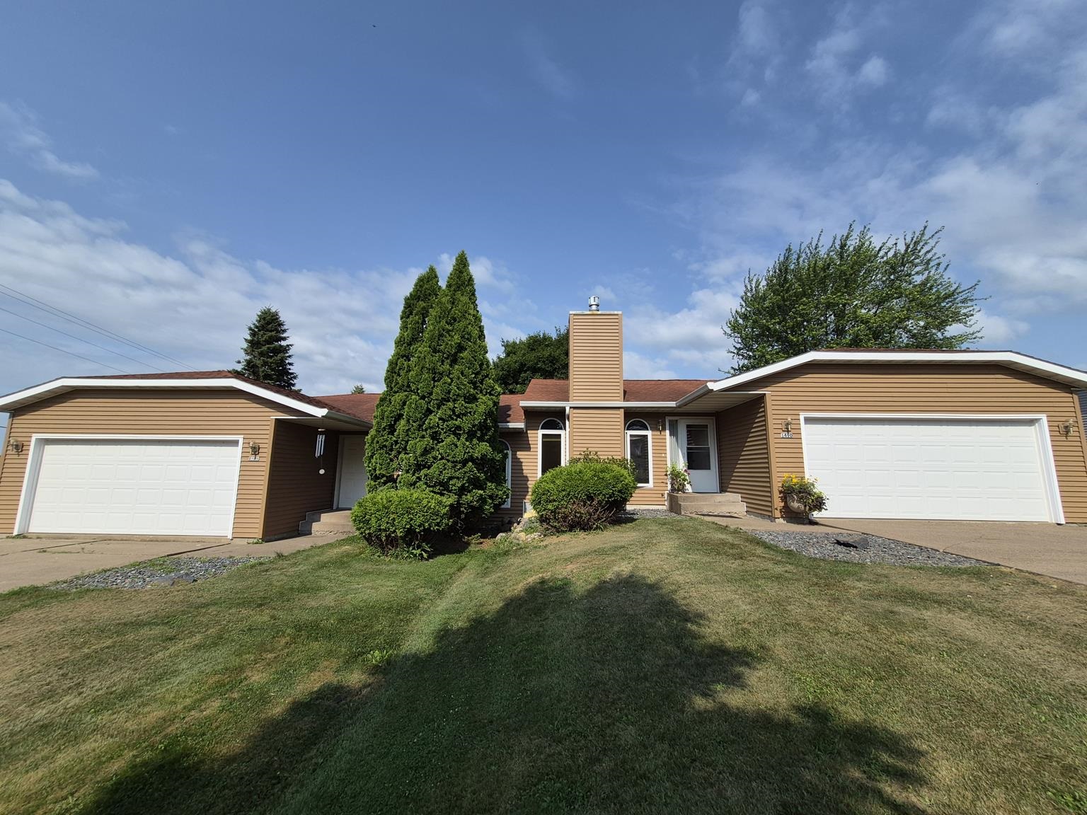 1408-1410 N ADAMS AVENUE, Marshfield, Wisconsin 54449, 2 Bedrooms Bedrooms, 6 Rooms Rooms,2 BathroomsBathrooms,Multi-family,For Sale,1408-1410 N ADAMS AVENUE,22603528