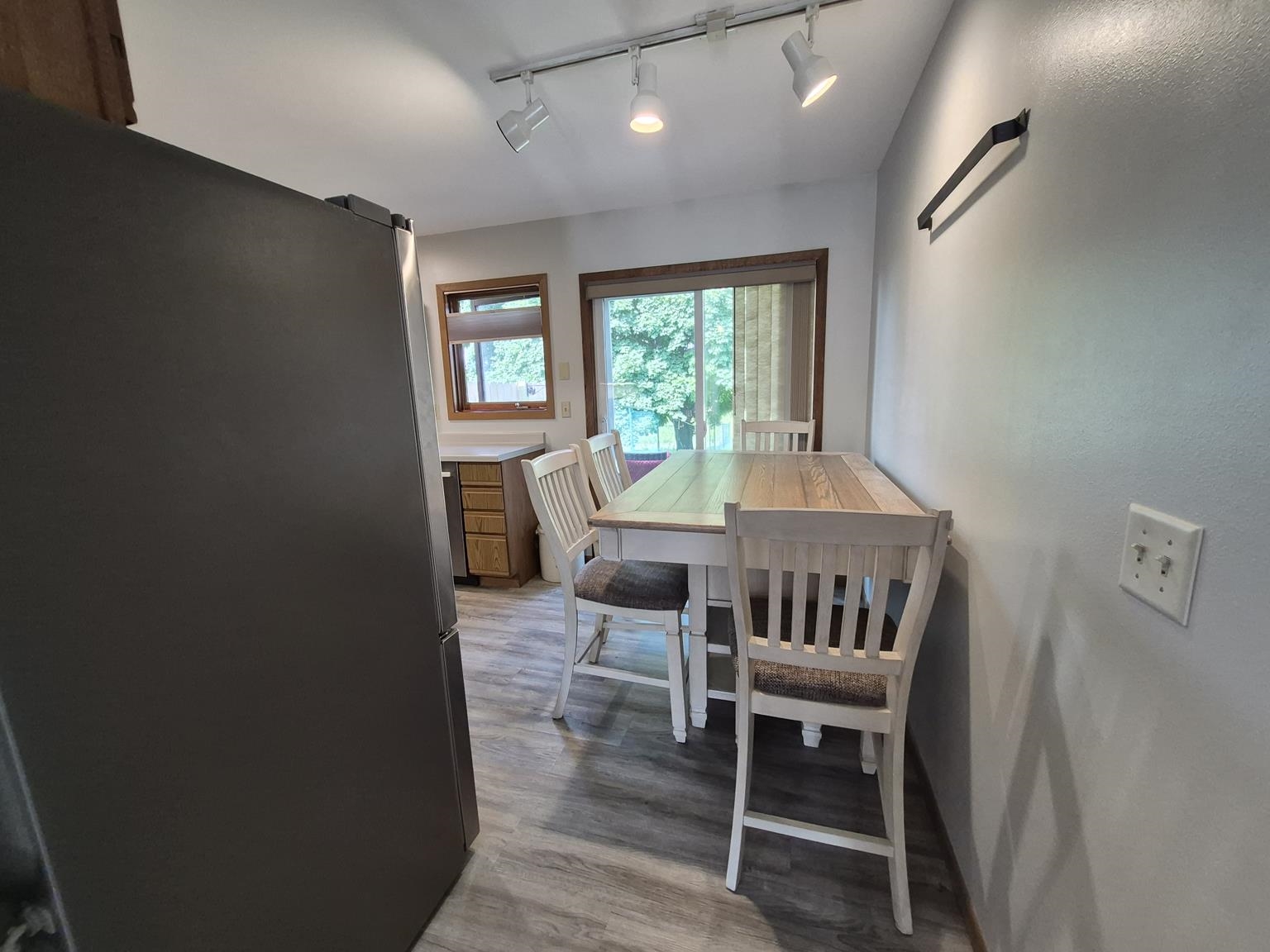 1408-1410 N ADAMS AVENUE, Marshfield, Wisconsin 54449, 2 Bedrooms Bedrooms, 6 Rooms Rooms,2 BathroomsBathrooms,Multi-family,For Sale,1408-1410 N ADAMS AVENUE,22603528