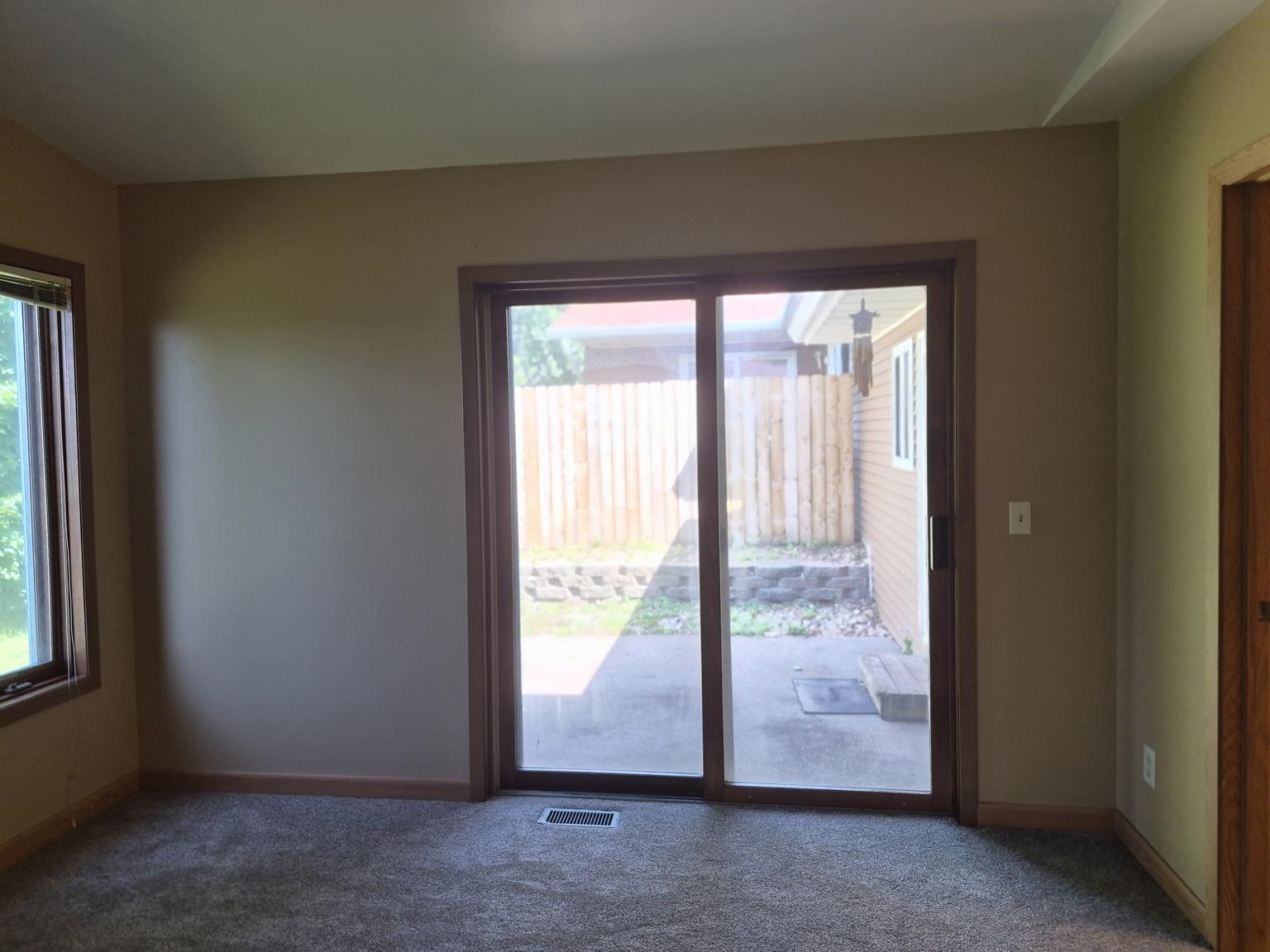 1408-1410 N ADAMS AVENUE, Marshfield, Wisconsin 54449, 2 Bedrooms Bedrooms, 6 Rooms Rooms,2 BathroomsBathrooms,Multi-family,For Sale,1408-1410 N ADAMS AVENUE,22603528