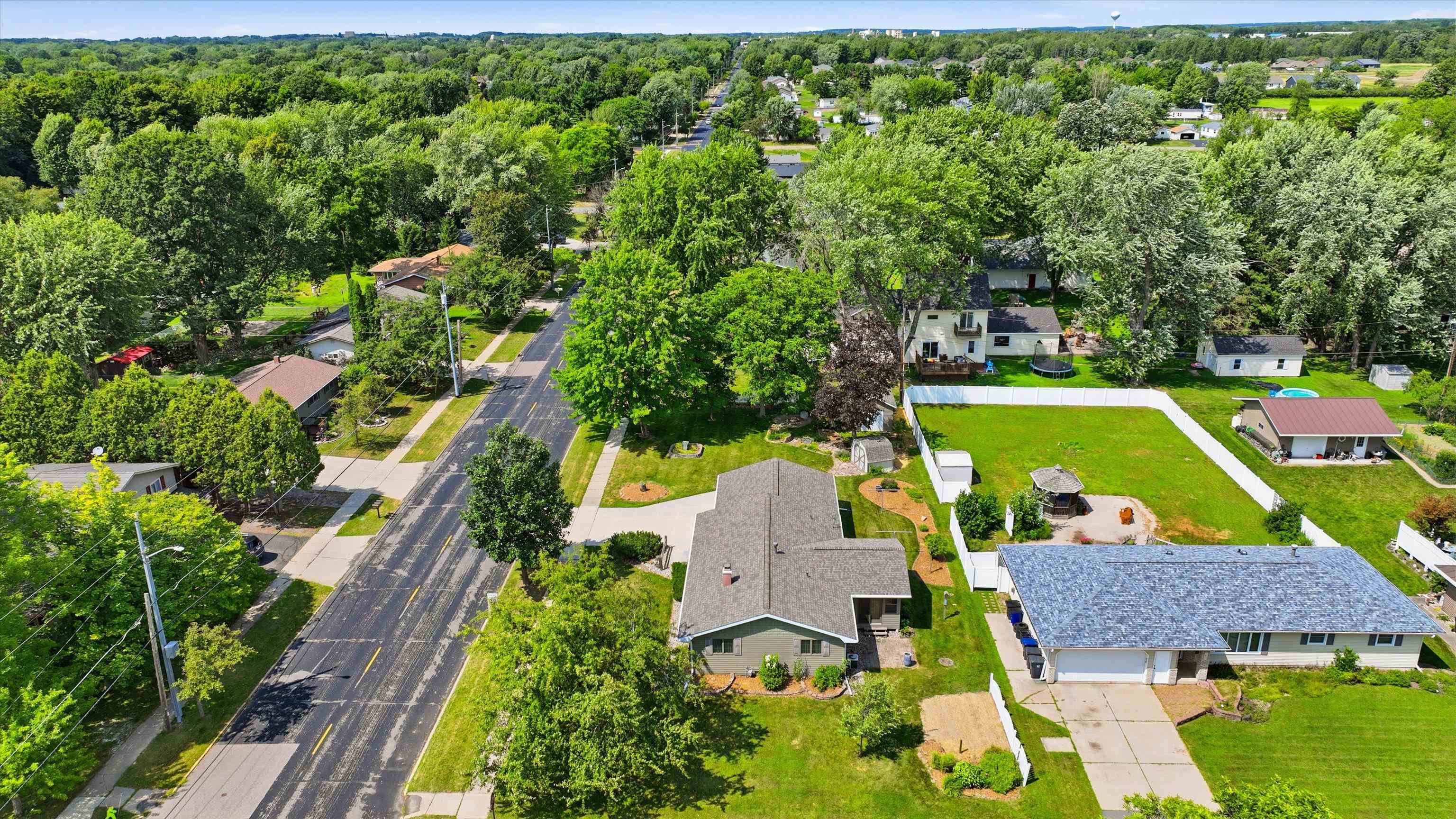 2711 S WASHINGTON AVENUE, Marshfield, Wisconsin 54449, 3 Bedrooms Bedrooms, ,1 BathroomBathrooms,Residential,For Sale,2711 S WASHINGTON AVENUE,22603531
