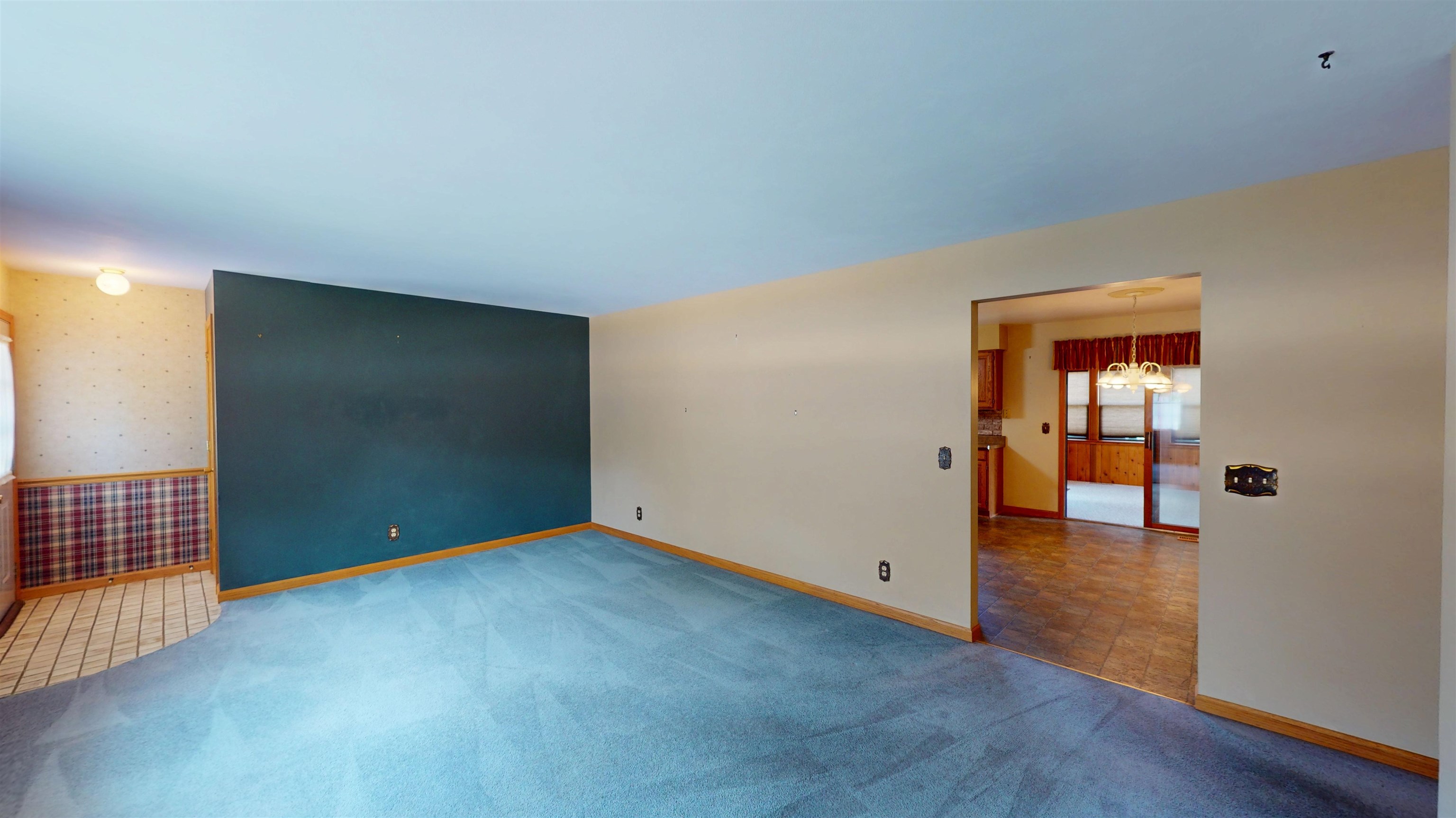 2711 S WASHINGTON AVENUE, Marshfield, Wisconsin 54449, 3 Bedrooms Bedrooms, ,1 BathroomBathrooms,Residential,For Sale,2711 S WASHINGTON AVENUE,22603531